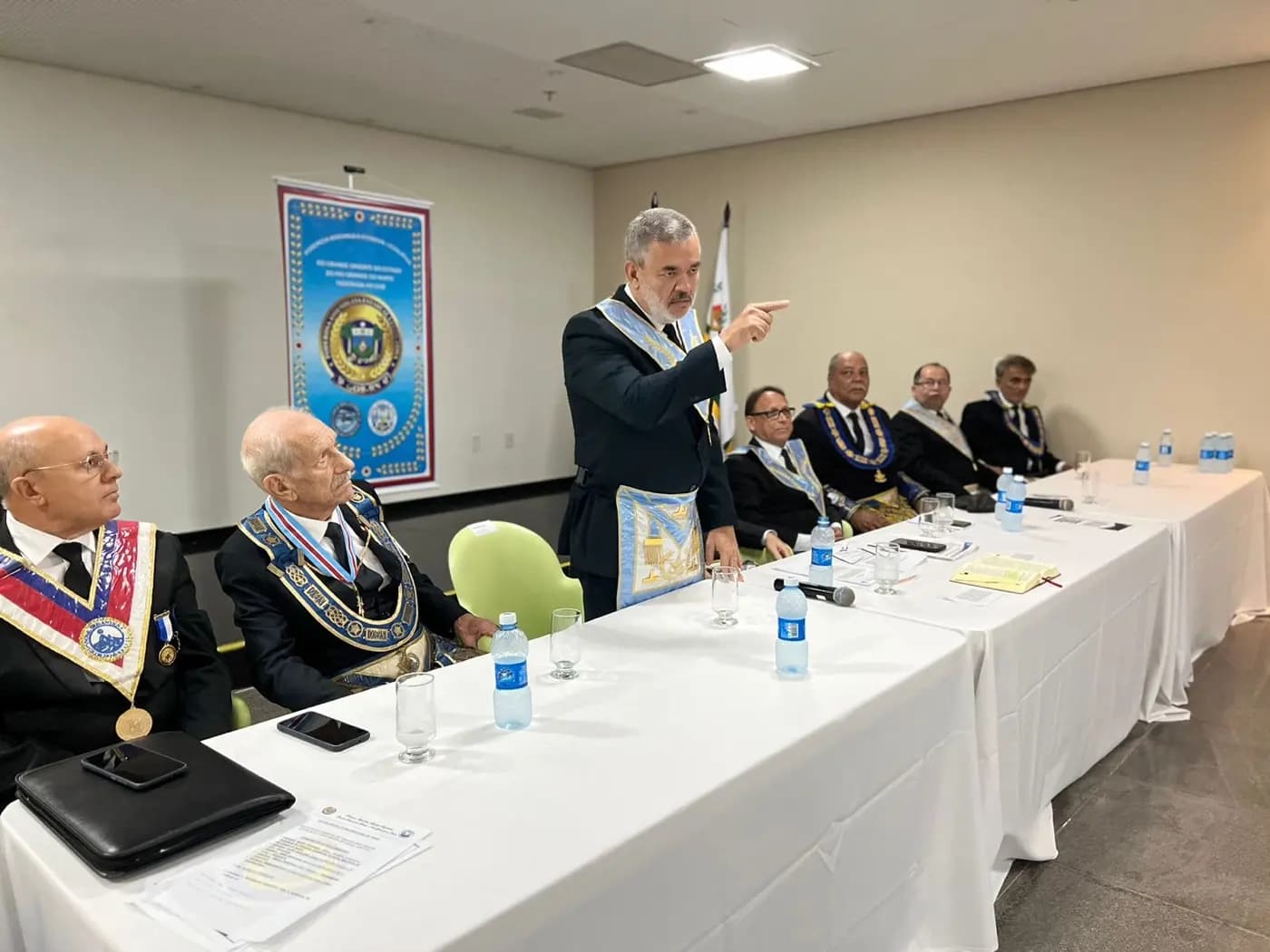 Registro fotográfico: POSSE E TRANSMISSÃO DE CARGOS DE GRÃO-MESTRE E GRÃO-MESTRE ADJUNTO – GOB/RN