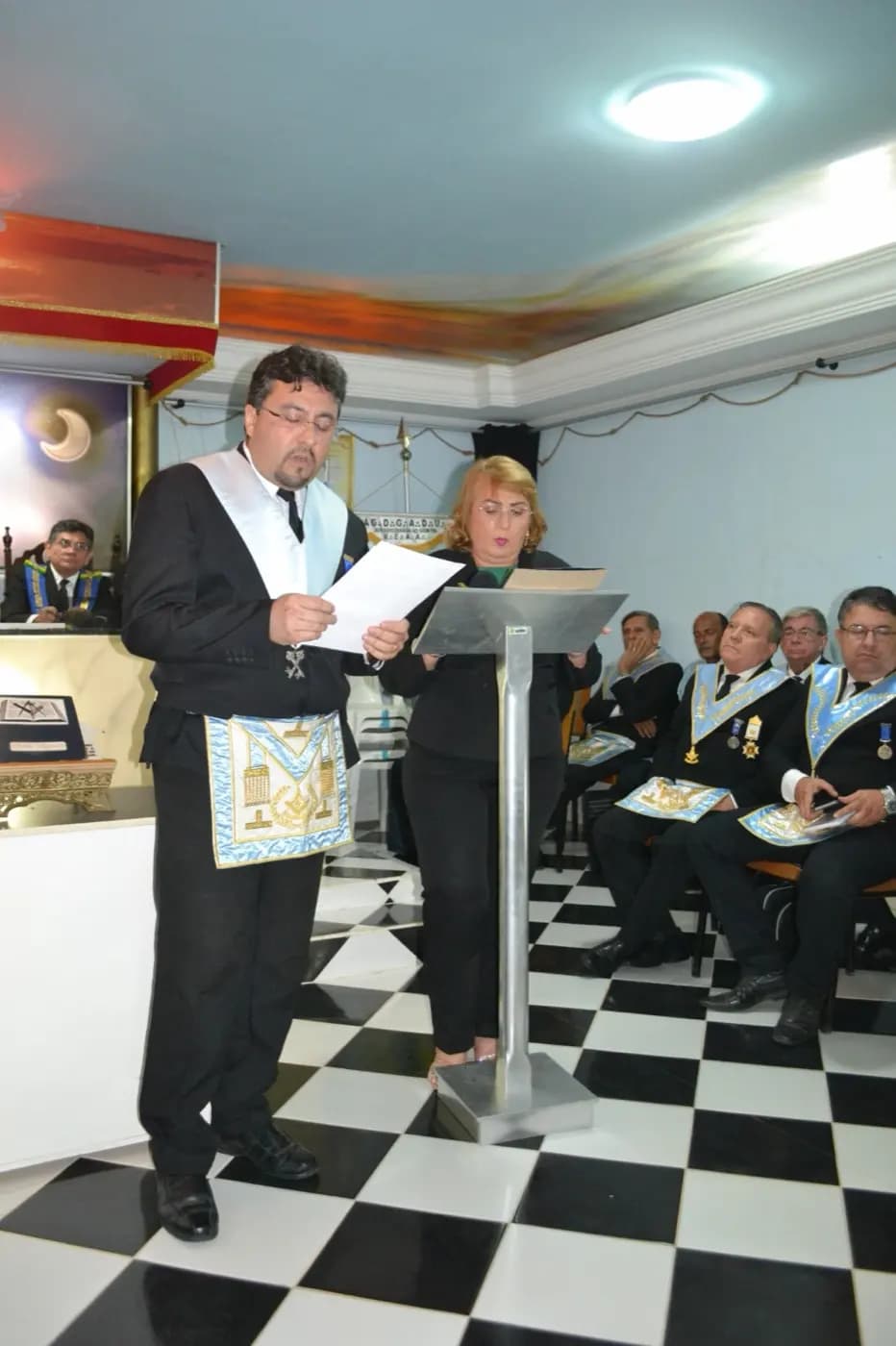 Registro fotográfico: SESSÃO MAGNA DE INSTALAÇÃO E POSSE DE VENERÁVEL MESTRE E DIRETORIA DA ARLS MANOEL REGINALDO DA ROCHA, Nº 2.439, ORIENTE DE PAU DOS FERROS/RN