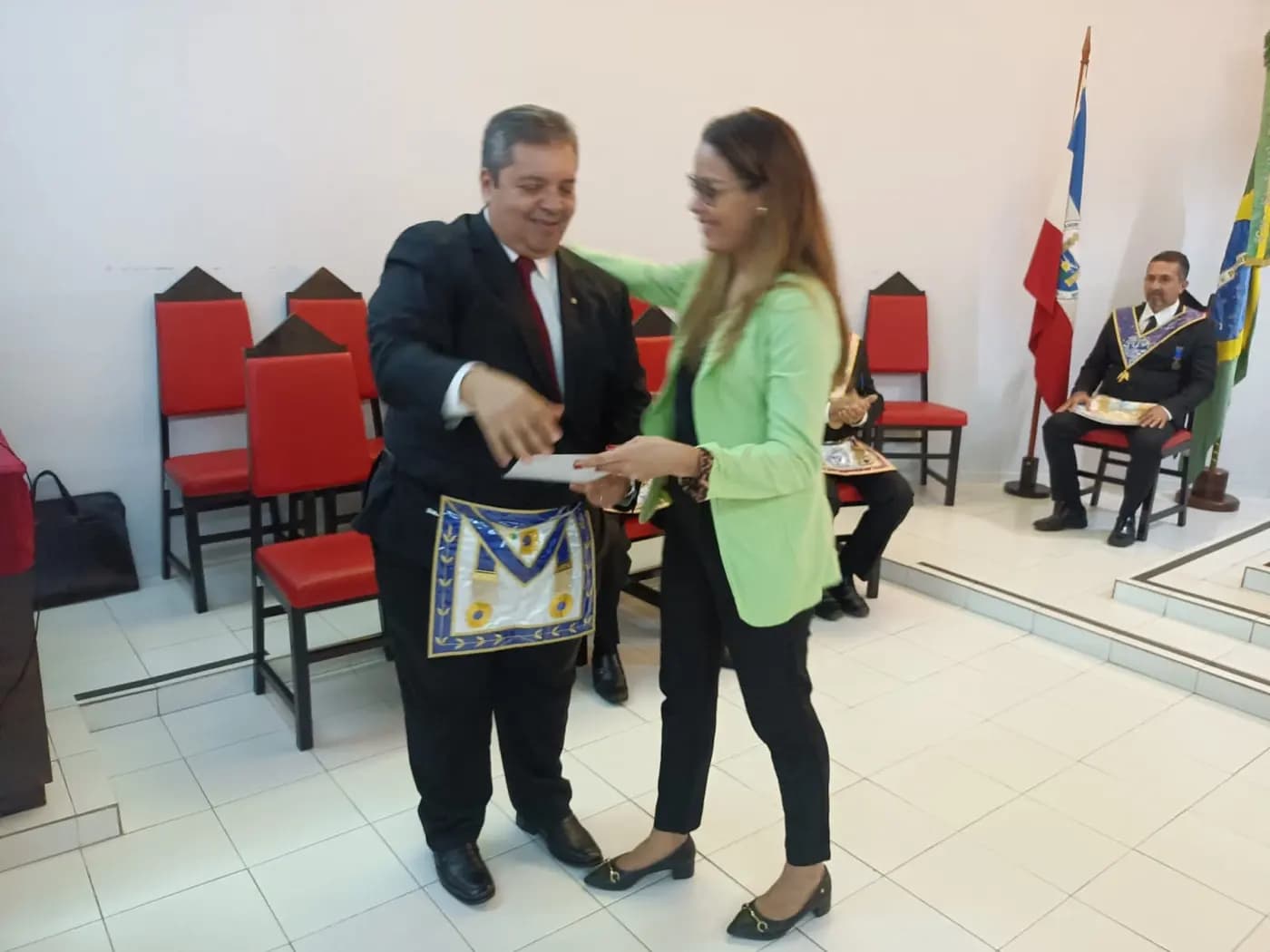 Registro fotográfico: SESSÃO MAGNA PÚBLICA ALUSIVA A 13º ANO DE FUNDAÇÃO DA ARLS UNIVERSITÁRIA MÁRIO VILAR DE MELO, Nº 4.085, ORIENTE DE NATAL/RN