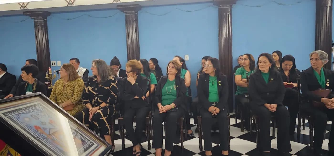 Registro fotográfico: PARTICIPAÇÃO DO GRÃO-MESTRE GOB/RN E COMITIVA NA SESSÃO CONJUNTA DAS LOJAS DA 3ª REGIÃO, ALUSIVA AO ANIVERSÁRIO DA ARLS FRATERNIDADE E JUSTIÇA, ORIENTE DE CURRAIS NOVOS/RN