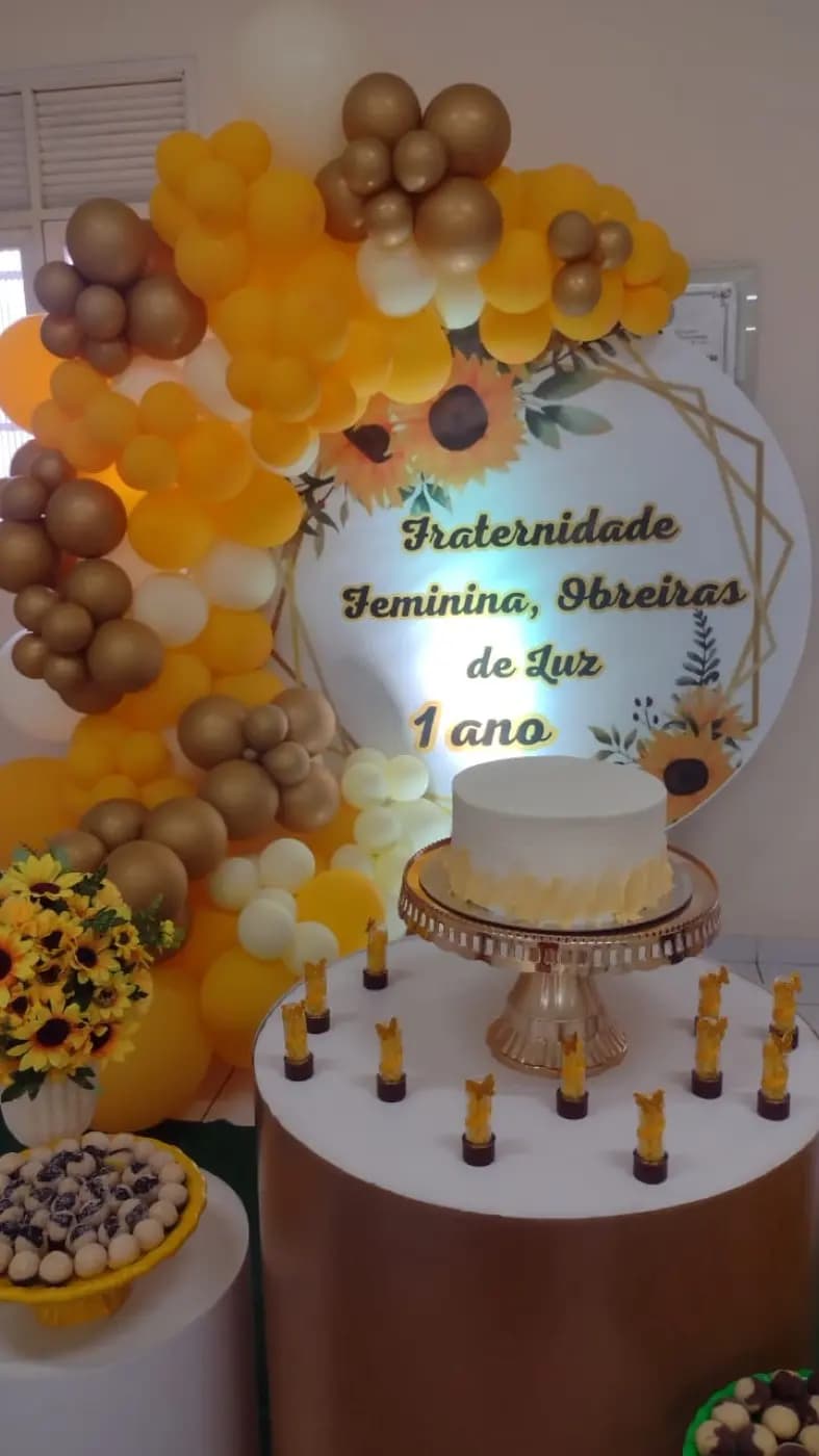 Registro fotográfico: FESTA EM COMEMORAÇÃO AO PRIMEIRO ANIVERSÁRIO DA FRATERNIDADE FEMININA OBREIRAS DE LUZ, VINCULADA A ARLS JOÃO CECÍLIO DA COSTA, Nº 2116, ORIENTE DE NATAL/RN