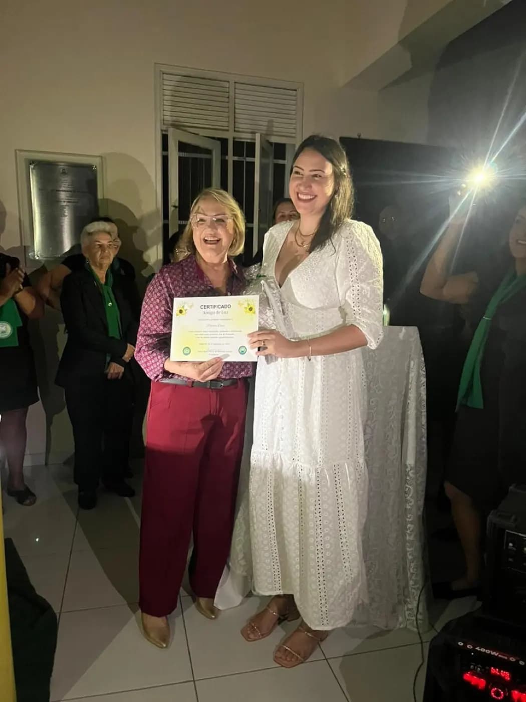 Registro fotográfico: FESTA EM COMEMORAÇÃO AO PRIMEIRO ANIVERSÁRIO DA FRATERNIDADE FEMININA OBREIRAS DE LUZ, VINCULADA A ARLS JOÃO CECÍLIO DA COSTA, Nº 2116, ORIENTE DE NATAL/RN