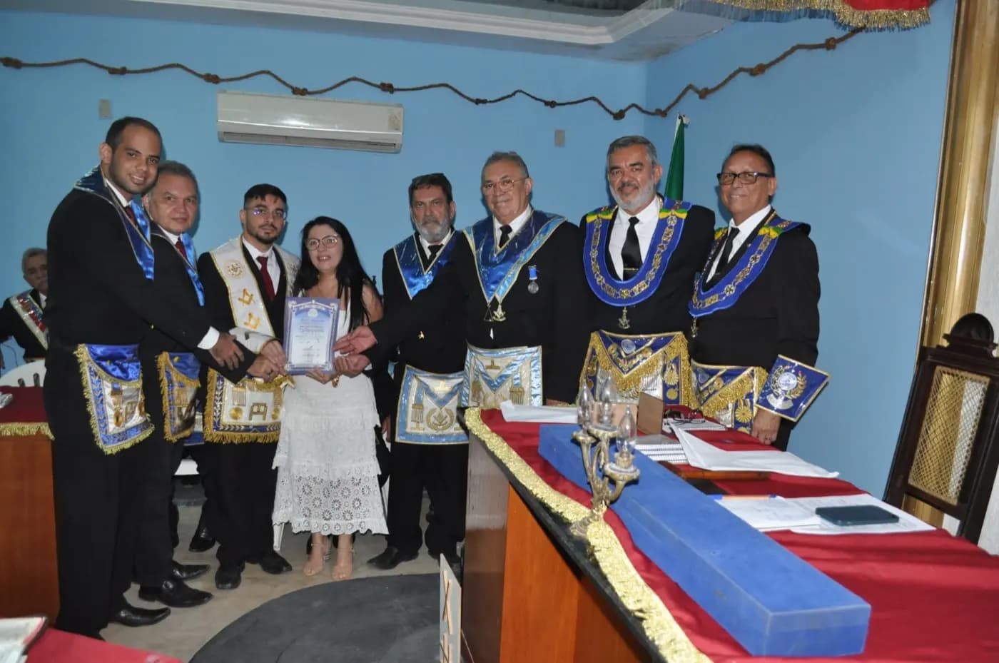 Registro fotográfico: SESSÃO MAGNA PÚBLICA ALUSIVA AO 10º ANO DE FUNDAÇÃO DA ARLS UNIVERSITÁRIA POETA RENATO CALDAS, Nº 4.307, ORIENTE DE ASSU/RN