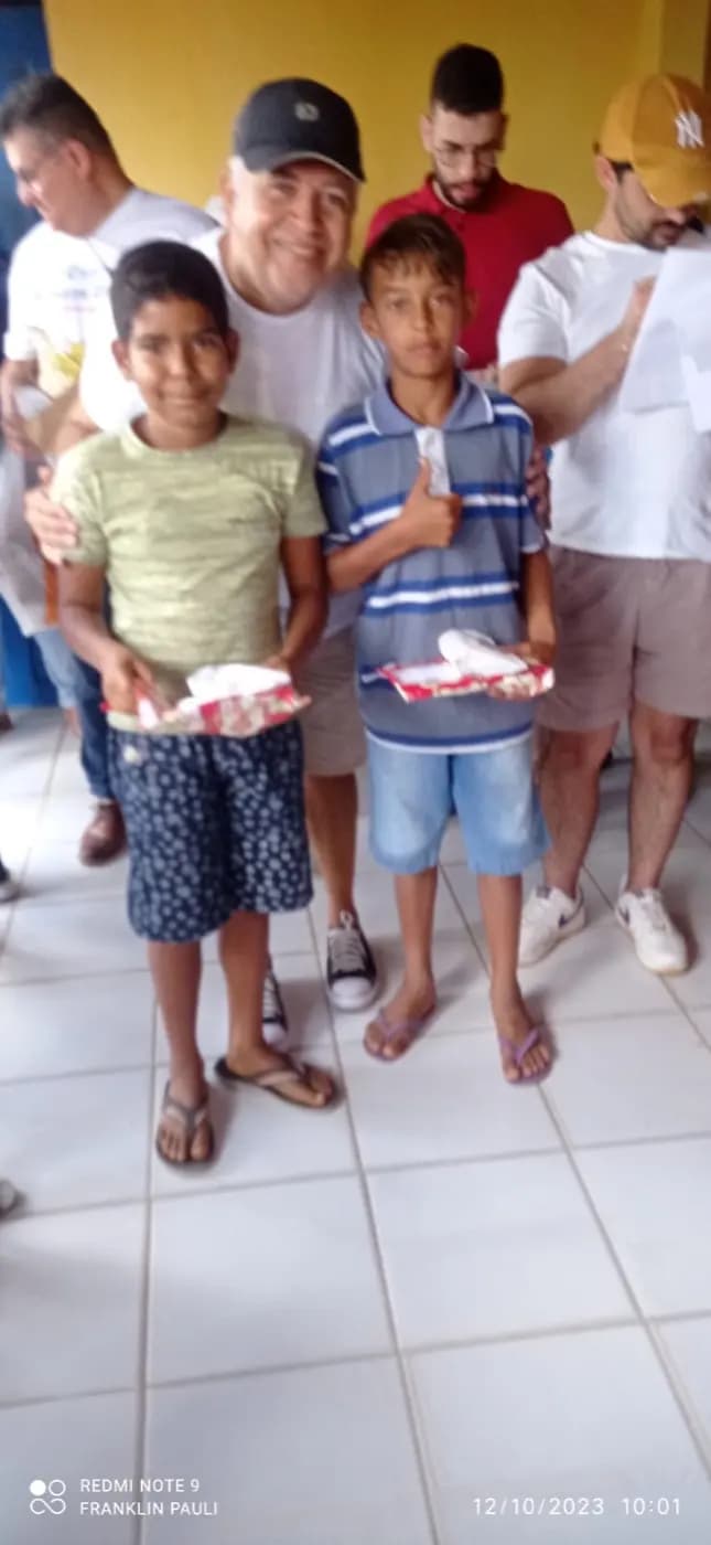 Registro fotográfico: AÇÃO FILANTRÓPICA REALIZADA PELA ARLS LUIZ GONZAGA DO NASCIMENTO, Nº 4.567, ORIENTE DE SANTA MARIA/RN, EM CONJUNTO COM A FRATERNIDADE FEMININA CRUZEIRO DO SUL – FLOR DO MANDACARU