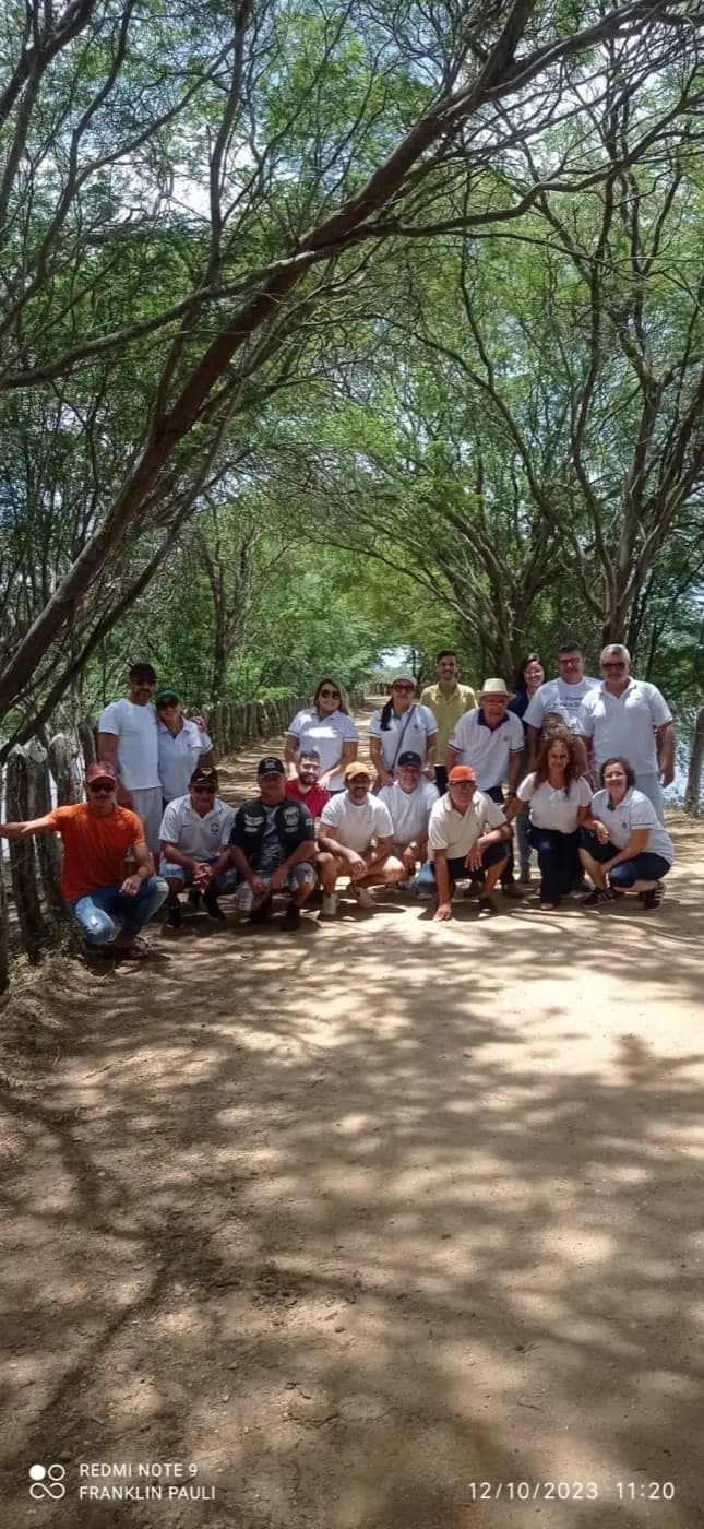 Registro fotográfico: AÇÃO FILANTRÓPICA REALIZADA PELA ARLS LUIZ GONZAGA DO NASCIMENTO, Nº 4.567, ORIENTE DE SANTA MARIA/RN, EM CONJUNTO COM A FRATERNIDADE FEMININA CRUZEIRO DO SUL – FLOR DO MANDACARU