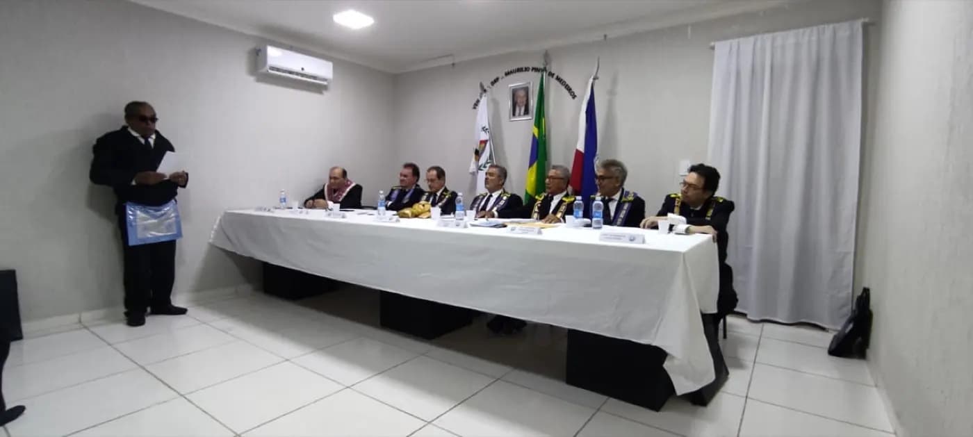 Registro fotográfico: CERIMÔNIA DE POSSE DOS MEMBROS DOS TRIBUNAIS MAÇÔNICOS E DO PROCURADOR-GERAL ESTADUAL MAÇÔNICO DO GOB/RN