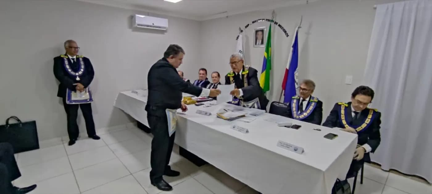 Registro fotográfico: CERIMÔNIA DE POSSE DOS MEMBROS DOS TRIBUNAIS MAÇÔNICOS E DO PROCURADOR-GERAL ESTADUAL MAÇÔNICO DO GOB/RN