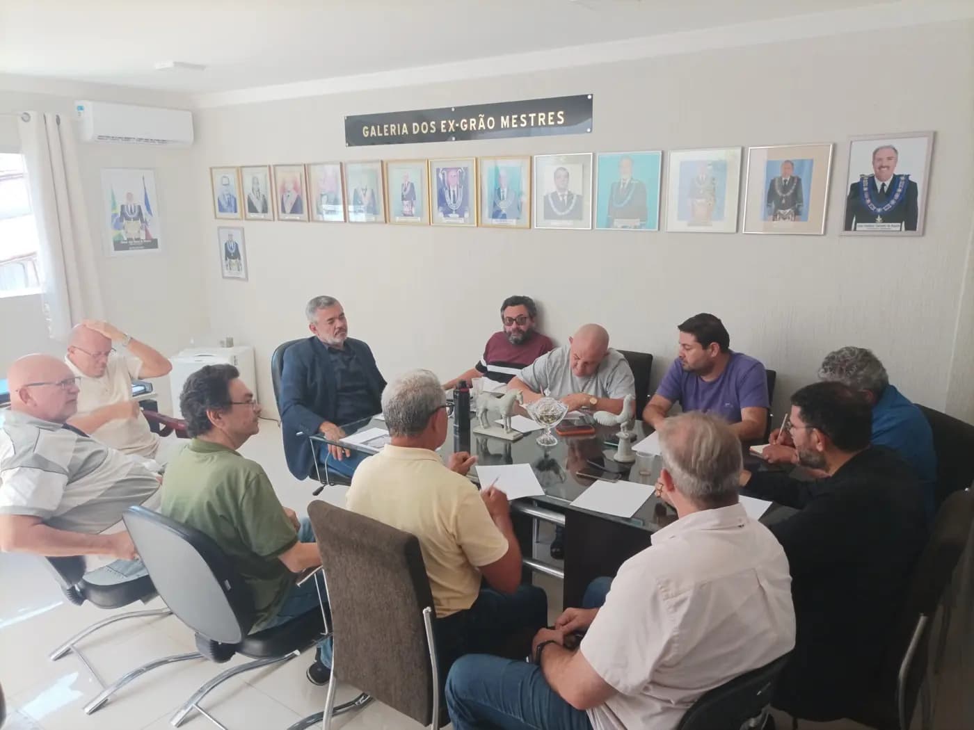 Registro fotográfico: REUNIÃO PREPARATÓRIA PARA SEMINÁRIOS E PALESTRAS PROMOVIDOS PELO INSTITUTO DE ENSINO E CULTURA MAÇÔNICA, SOB A COORDENAÇÃO DO GOB/RN