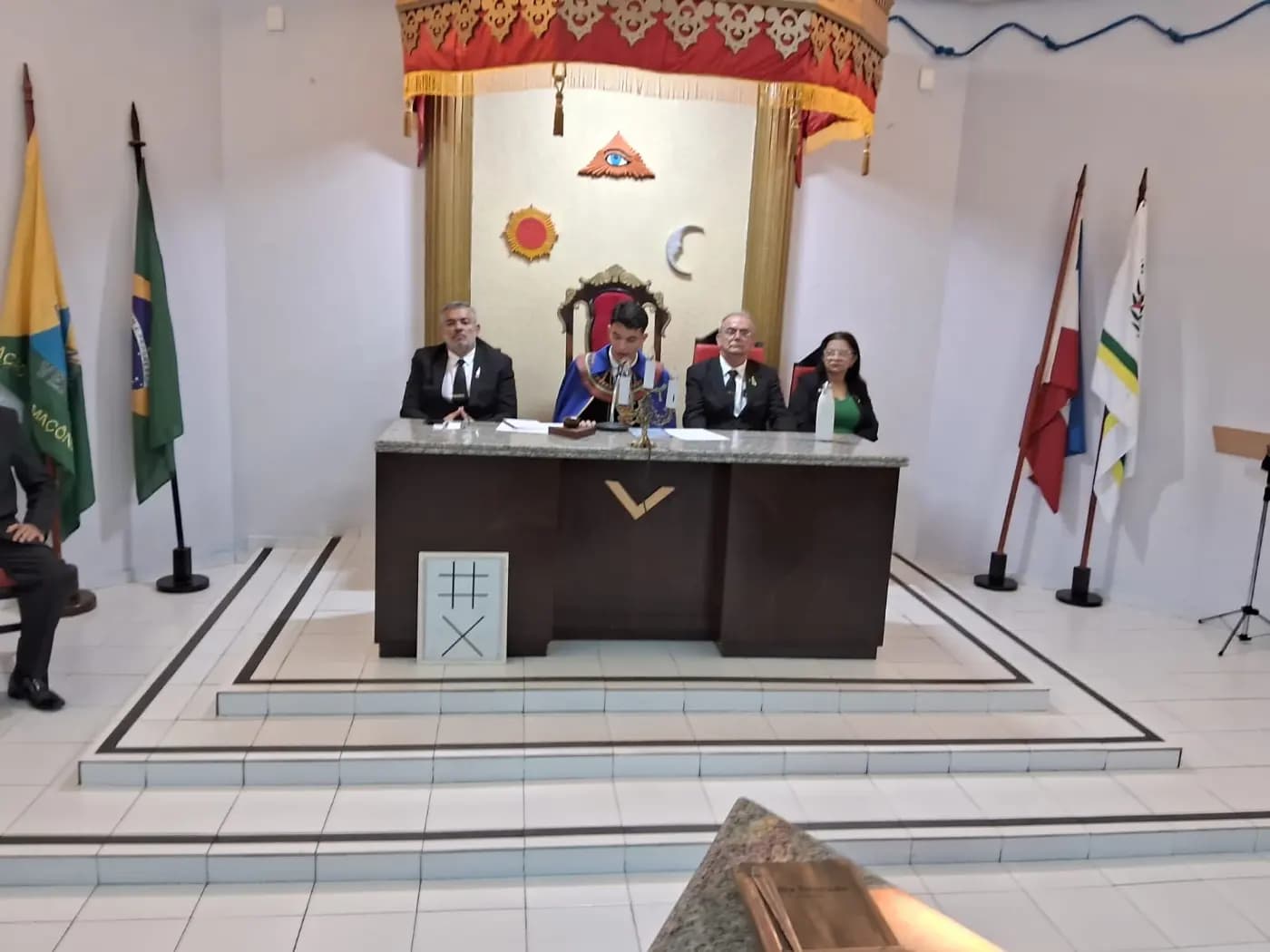 Registro fotográfico: PARTICIPAÇÃO DO GRÃO-MESTRE DO GOB/RN NA SESSÃO DE ADMISSÃO DE NOVOS MEMBROS DO NÚCLEO ALFA UNIÃO NATALENSE APJ GOB RN (AÇÃO PARAMAÇÔNICA JUVENIL) E ALUSIVA AO ANIVERSÁRIO DE 24 ANOS DE FUNDAÇÃO DO NÚCLEO