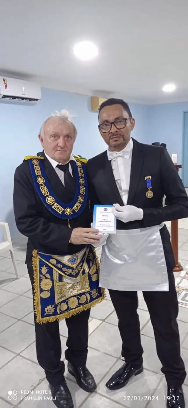 Registro fotográfico: PARTICIPAÇÃO DO GRÃO-MESTRE DO GOB/RN NA SESSÃO MAGNA DE INICIAÇÃO DA ARLS LUIZ GONZAGA DO NASCIMENTO, N° 4.567, ORIENTE DE SANTA MARIA/RN.