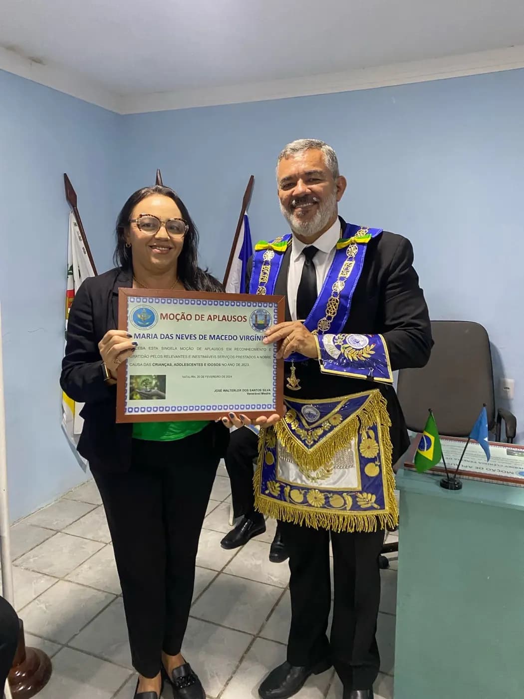 Registro fotográfico: PARTICIPAÇÃO DO GRÃO-MESTRE DO GOB/RN NA SESSÃO MAGNA PÚBLICA NA ARLS LUIZ GONZAGA DO NASCIMENTO, N° 4.567, ORIENTE DE SANTA MARIA/RN.