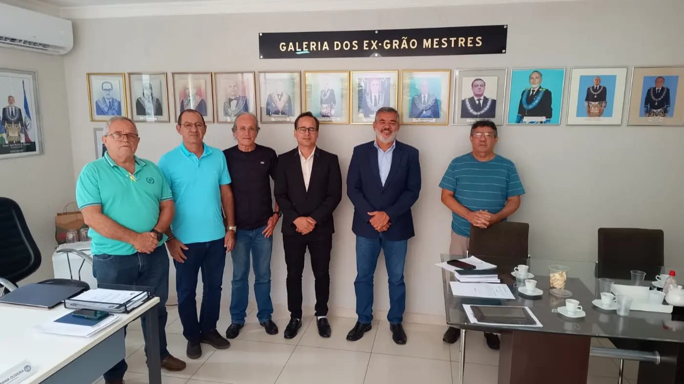 Registro fotográfico: GESTÃO PARTICIPATIVA – 1ª REUNIÃO PARA ORIENTAÇÕES PROCESSUAIS SOBRE A COBRANÇA DE IPTU DOS TEMPLOS MAÇÔNICOS DO GOB/RN.