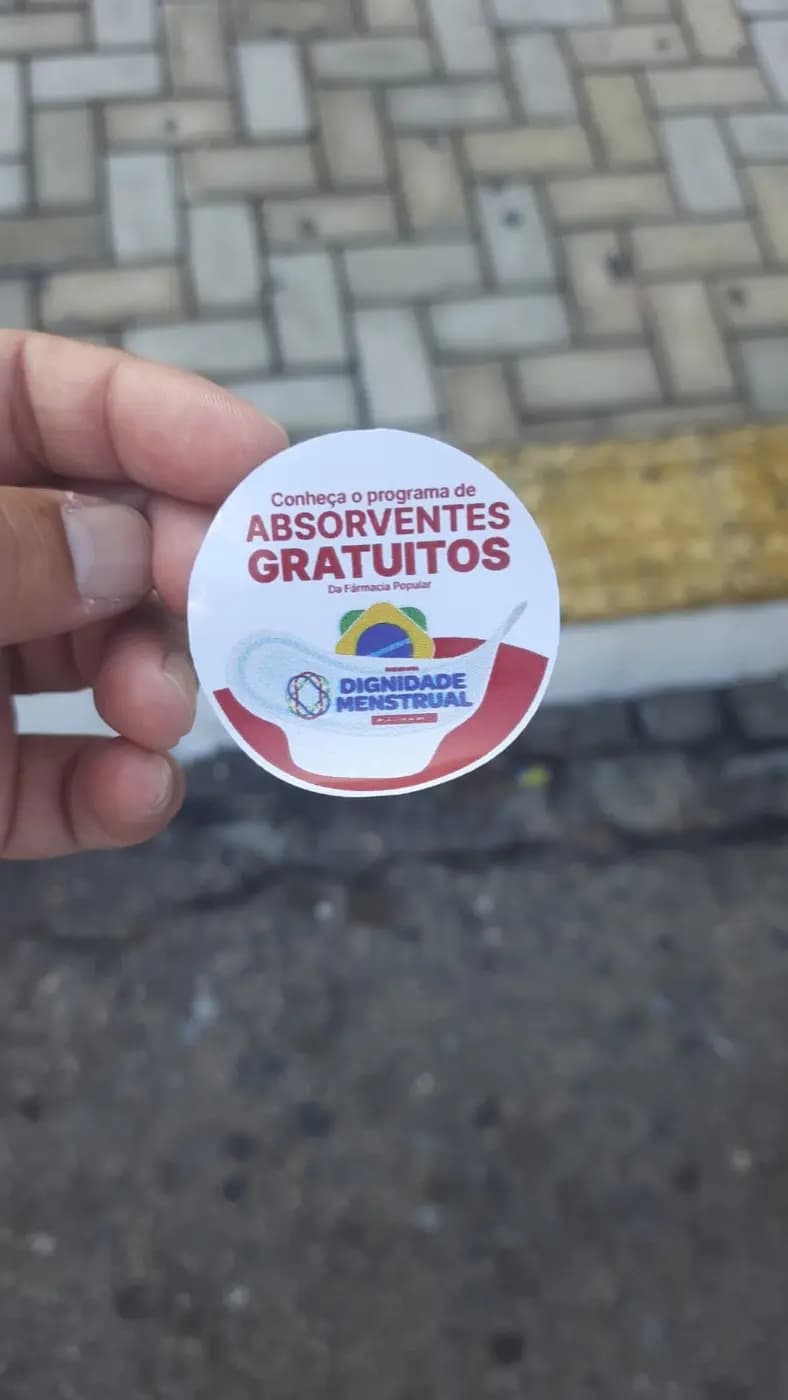 Registro fotográfico: AÇÃO FILANTRÓPICA REALIZADA PELA LOJA MAÇÔNICA UNIÃO E TRABALHO IV Nº 1.838, ORIENTE DE SANTA CRUZ/RN, EM CONJUNTO COM A FRATERNIDADE FEMININA CRUZEIRO DO SUL – SAMARITANAS UNIDAS E O COM NÚCLEO ALFA UNIÃO E TRABALHO SANTACRUZENSE, DA AÇÃO PARAMAÇÔNICA JUVENIL (APJ).