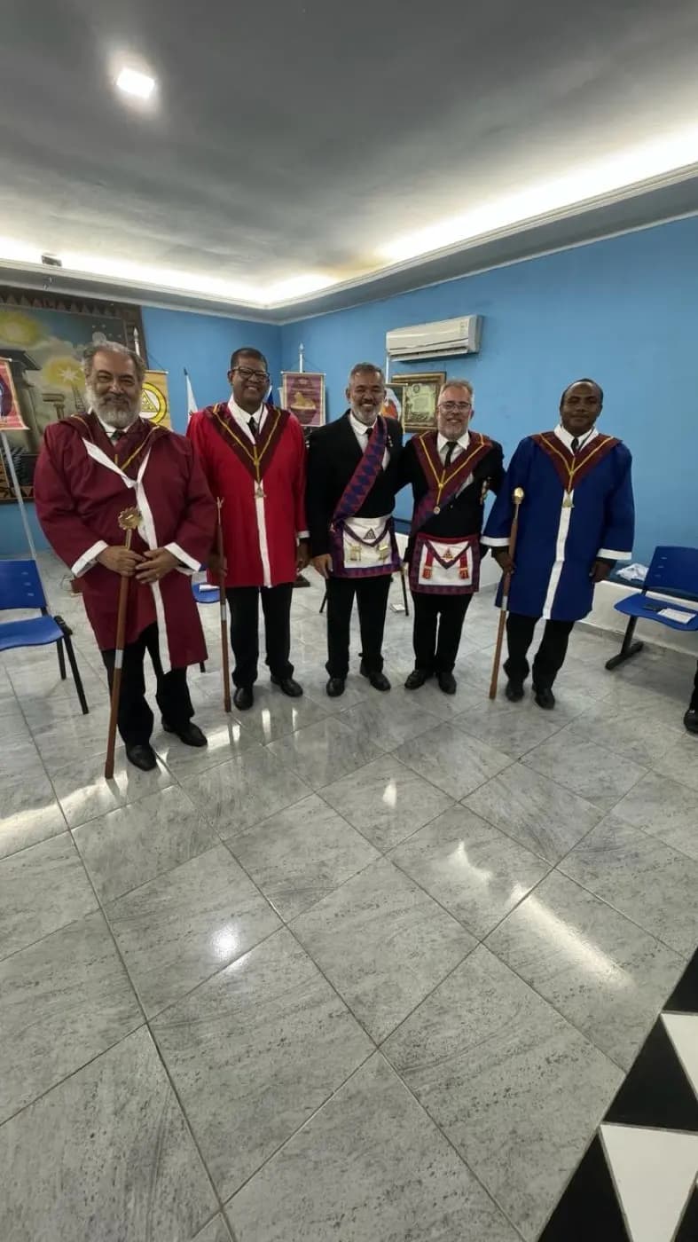 Registro fotográfico: PARTICIPAÇÃO DO GRÃO-MESTRE DO GOB/RN NA 1ª SESSÃO ORDINÁRIA DE 2024 DO SAGRADO ARCO REAL DE JERUSALÉM – CAPÍTULO SÃO MIGUEL ARCANJO Nº 94 – JURISDICIONADO AO SGCMSARB GOB.