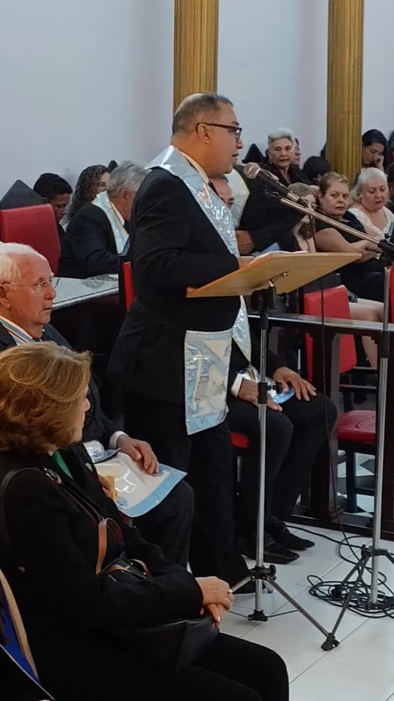Registro fotográfico: PARTICIPAÇÃO DO GRÃO-MESTRE DO GOB/RN NA SESSÃO MAGNA ALUSIVA AO 188º ANO DE FUNDAÇÃO DA ARLS 21 DE MARÇO, Nº 152, ORIENTE DE NATAL/RN.