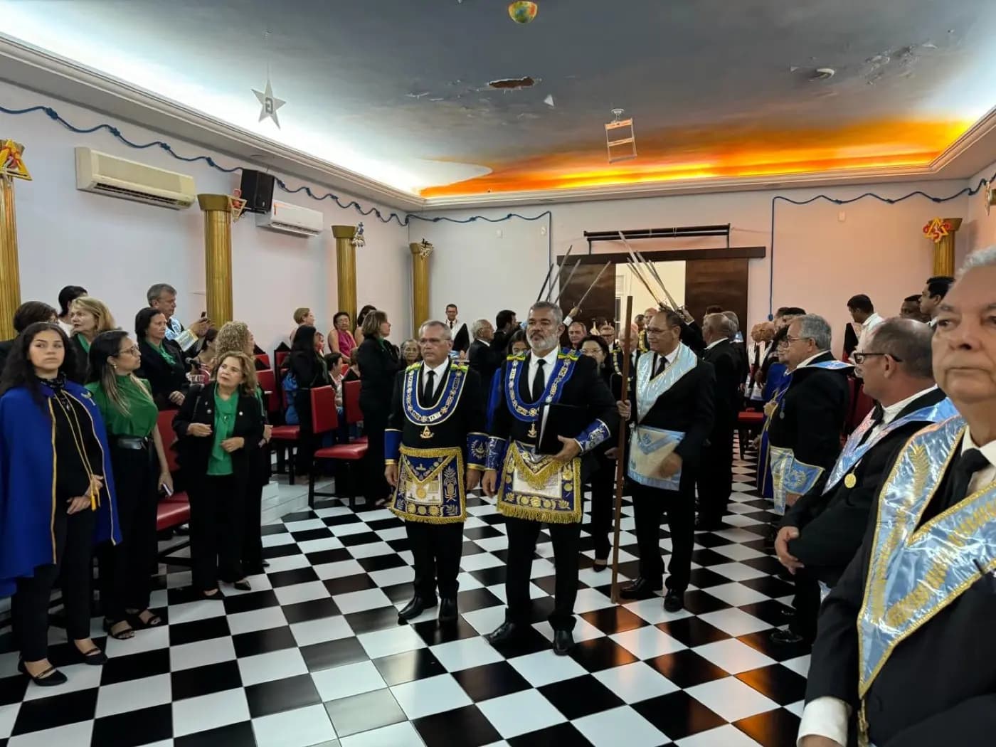 Registro fotográfico: PARTICIPAÇÃO DO GRÃO-MESTRE DO GOB/RN NA SESSÃO MAGNA ALUSIVA AO 188º ANO DE FUNDAÇÃO DA ARLS 21 DE MARÇO, Nº 152, ORIENTE DE NATAL/RN.