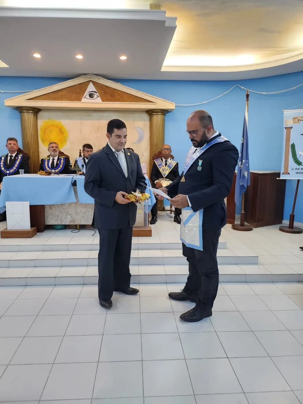 Registro fotográfico: PARTICIPAÇÃO DO GRÃO-MESTRE DO GOB/RN NA SESSÃO MAGNA PÚBLICA ALUSIVA AO 13º ANO DE FUNDAÇÃO DA ARLS UNIVERSITÁRIA ESTRELA NATALENSE, Nº 2.144, ORIENTE DE PARNAMIRIM/RN
