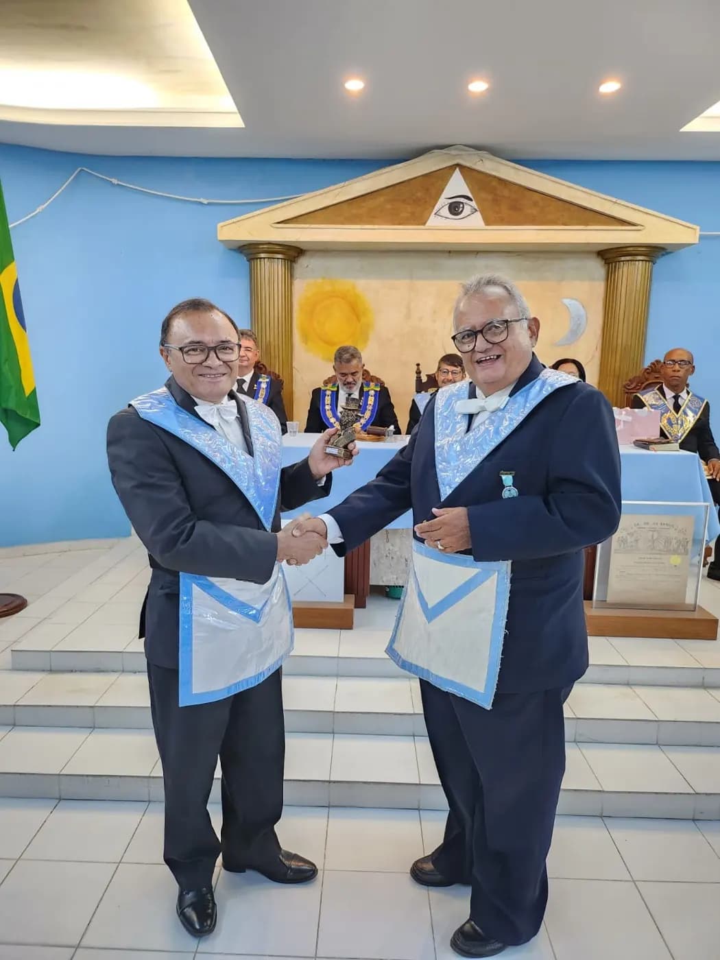Registro fotográfico: PARTICIPAÇÃO DO GRÃO-MESTRE DO GOB/RN NA SESSÃO MAGNA PÚBLICA ALUSIVA AO 13º ANO DE FUNDAÇÃO DA ARLS UNIVERSITÁRIA ESTRELA NATALENSE, Nº 2.144, ORIENTE DE PARNAMIRIM/RN