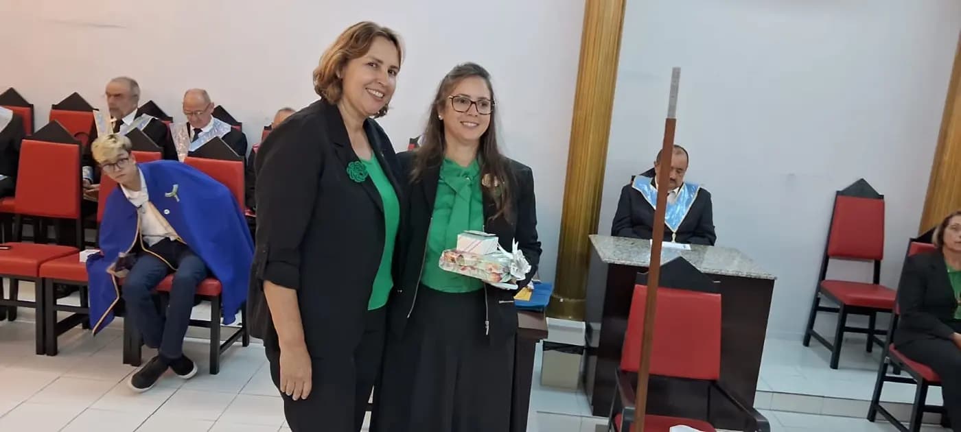 Registro fotográfico: PARTICIPAÇÃO DO GRÃO-MESTRE DO GOB/RN NA SESSÃO MAGNA PÚBLICA DA ARLS JOÃO CECÍLIO DA COSTA N° 2.116, ORIENTE DE NATAL/RN, ALUSIVA AO PERÍODO PASCAL.