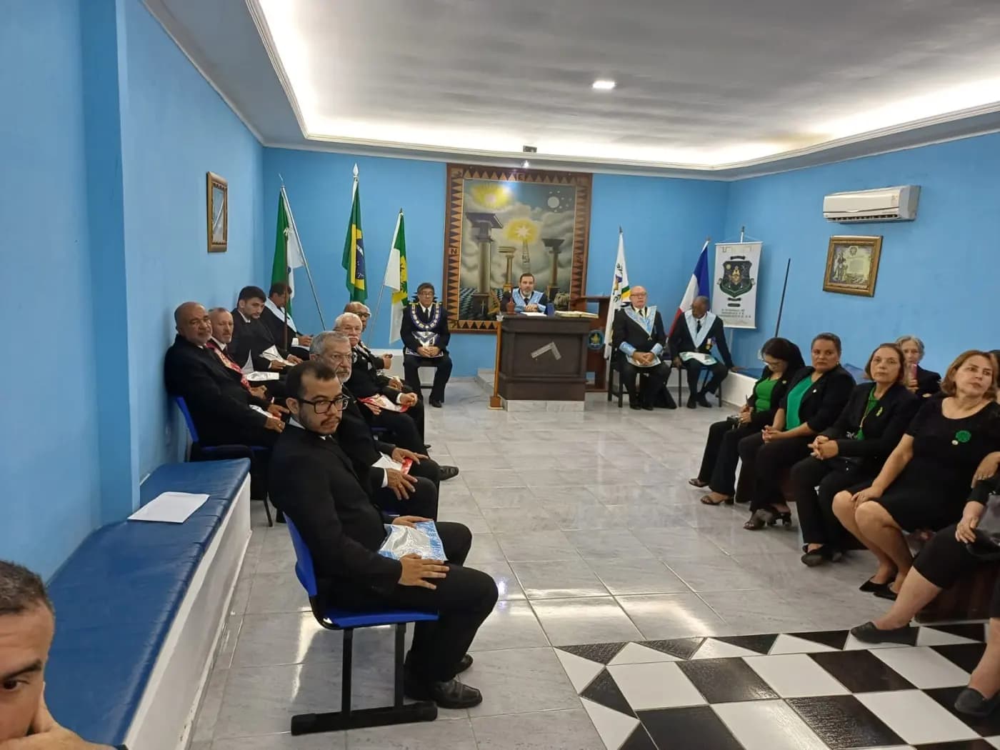 Registro fotográfico: SESSÃO MAGNA PÚBLICA ALUSIVA AO 31º ANO DE FUNDAÇÃO DA ARLS PEDRO ALVES PINHEIRO Nº 3.018, ORIENTE DE EXTREMOZ/RN.