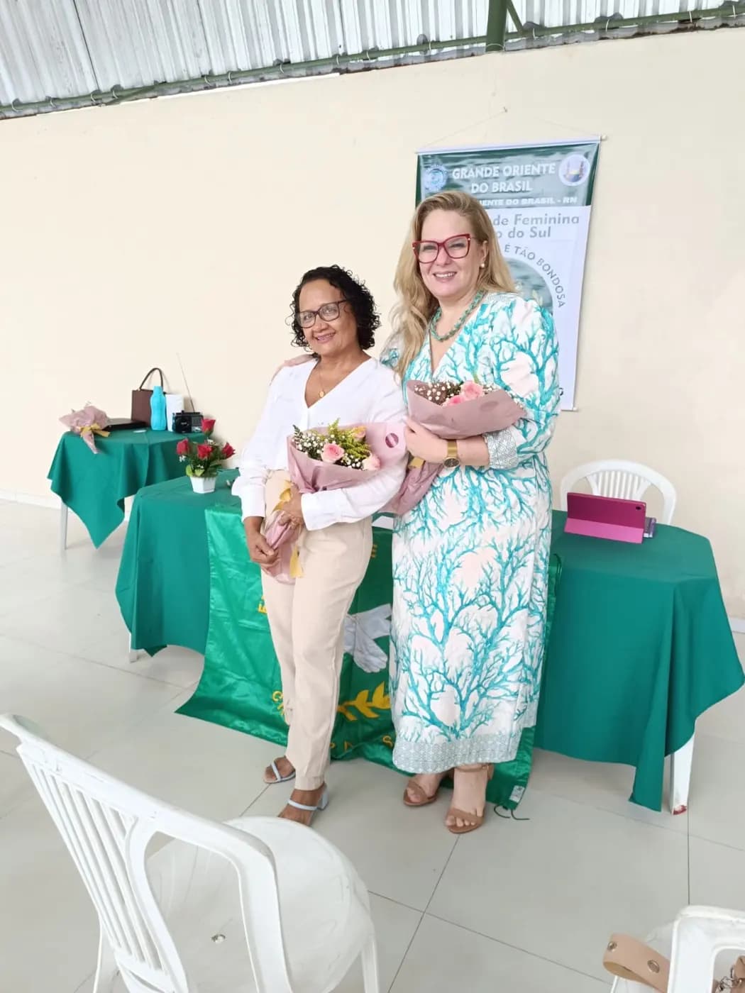 Registro fotográfico: PARTICIPAÇÃO DO GRÃO-MESTRE DO GOB/RN NA SESSÃO MAGNA DE INICIAÇÃO REALIZADA PELA ARLS GENTIL MARINHO N° 2.070, ORIENTE DE PARNAMIRIM/RN.