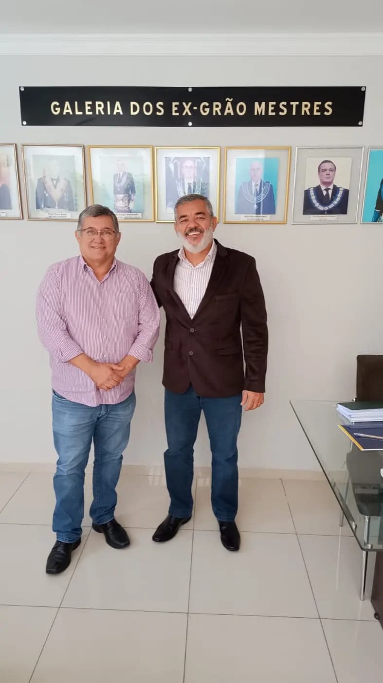 Registro fotográfico: VISITA DO GRÃO-MESTRE DA GRANDE LOJA DO ESTADO DO RIO GRANDE DO NORTE (GLERN) AO GRÃO-MESTRE DO GRANDE ORIENTE DO BRASIL – RIO GRANDE DO NORTE (GOB/RN).