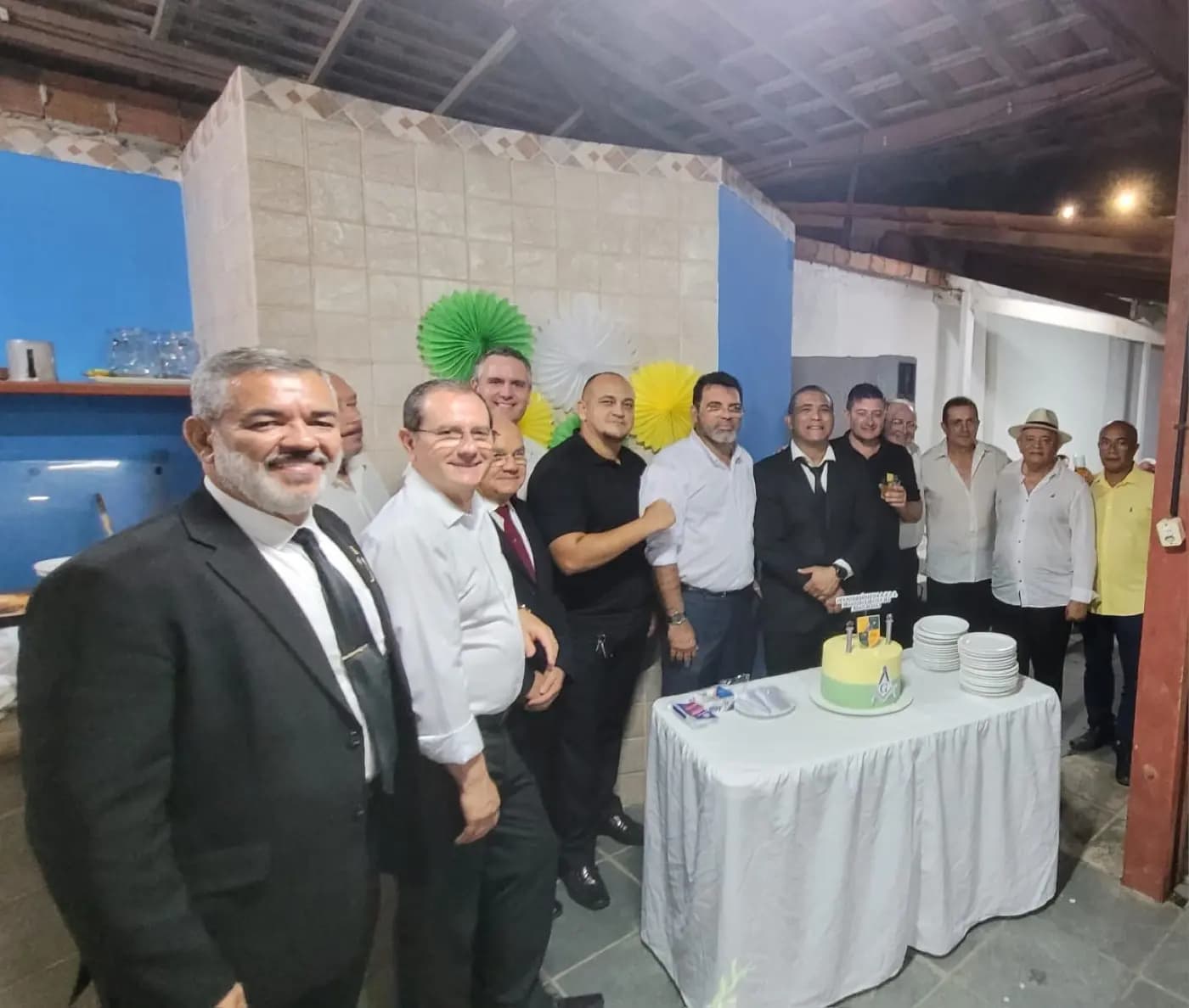 Registro fotográfico: PARTICIPAÇÃO DO GRÃO-MESTRE DO GOB/RN NA SESSÃO MAGNA ALUSIVA AO 13º ANO DE FUNDAÇÃO DA ARLS MONTEIRO LOBATO Nº 4.162, ORIENTE DE PARNAMIRIM/RN.