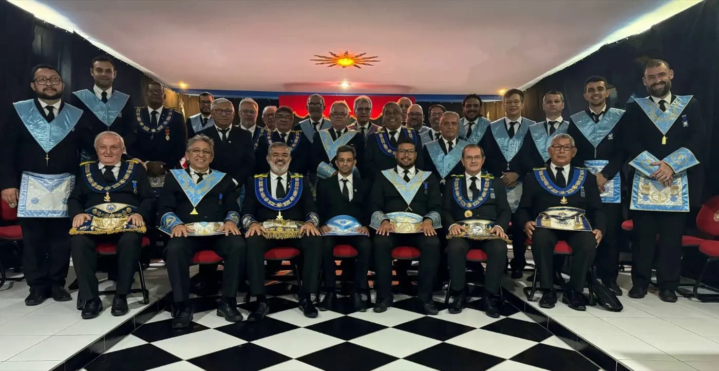 Registro fotográfico: PARTICIPAÇÃO DO GRÃO-MESTRE DO GOB/RN NA SESSÃO MAGNA DE EXALTAÇÃO DA ARLS UNIÃO E TRABALHO Nº 1.838, ORIENTE DE SANTA CRUZ/RN.