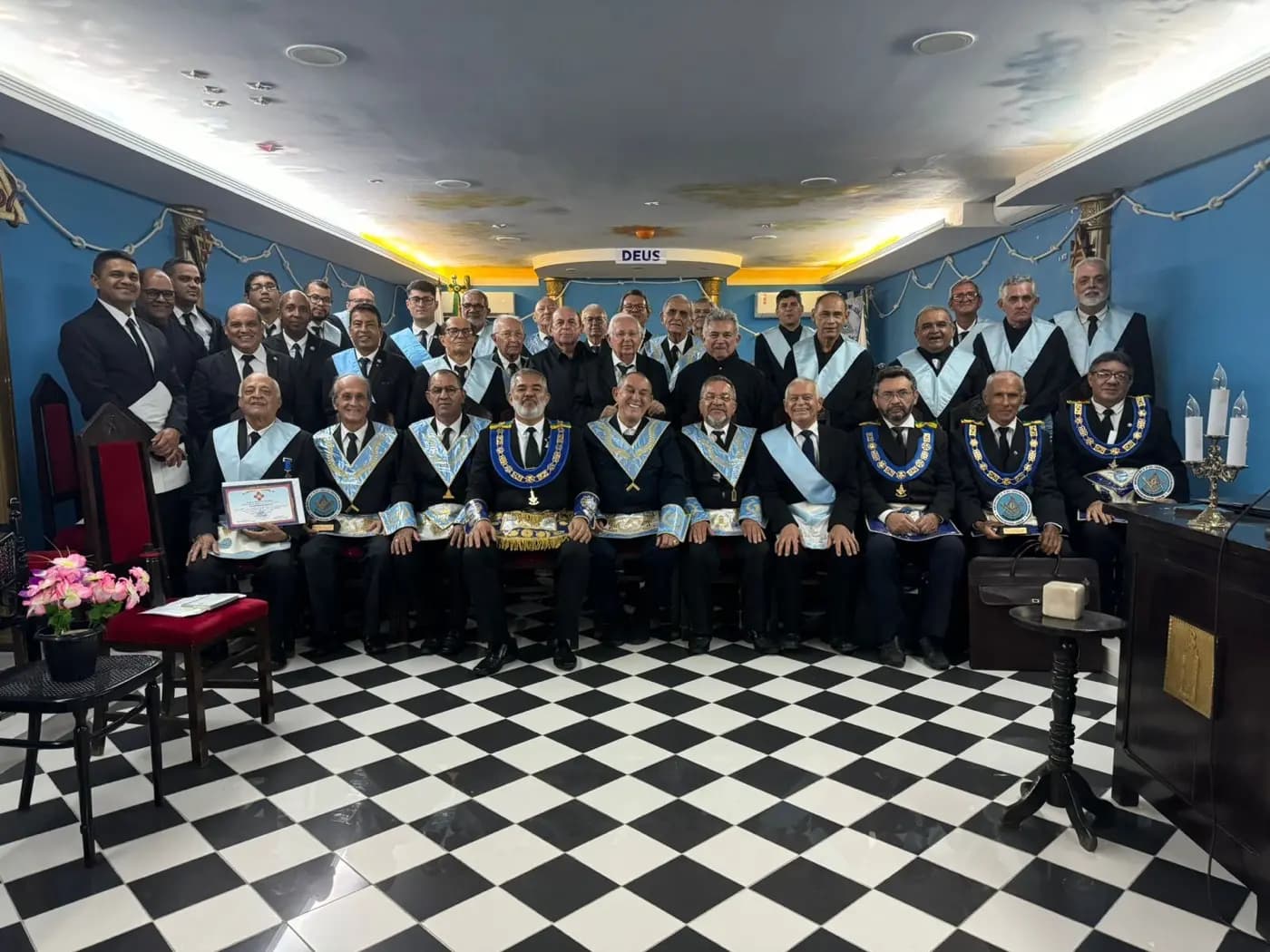 Registro fotográfico: PARTICIPAÇÃO DO GRÃO-MESTRE DO GOB/RN E COMITIVA NA SESSÃO ORDINÁRIA, NO GRAU DE APRENDIZ MAÇOM, DA ARLS EVOLUÇÃO SEGUNDA N° 852, ORIENTE DE NATAL/RN.