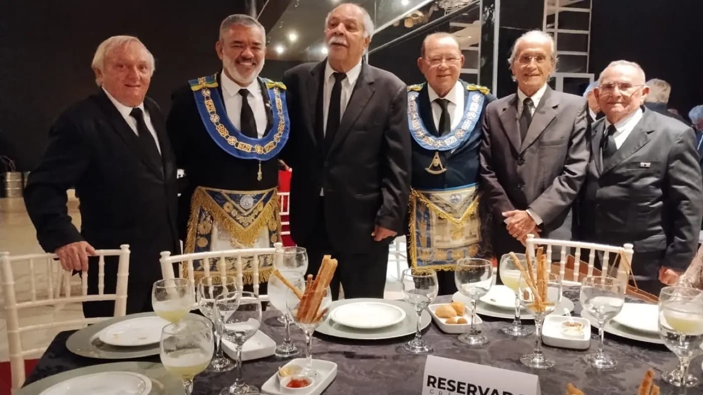 Registro fotográfico: PARTICIPAÇÃO DO GRÃO-MESTRE DO GOB/RN E CONVIDADOS NA 122ª ASSEMBLEIA GERAL ORDINÁRIA DA COMAB, REALIZADA EM NATAL/RN.