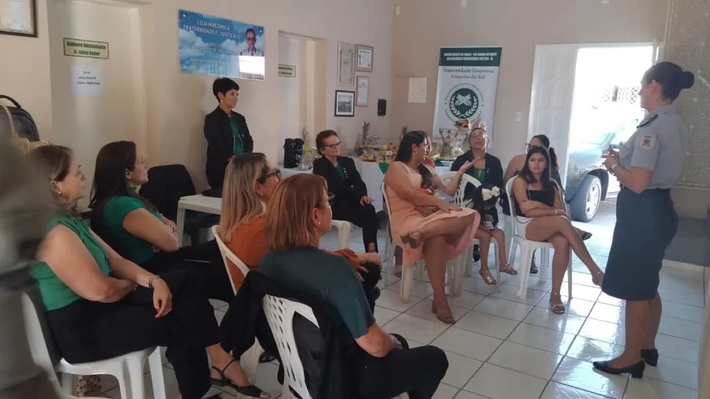 Registro fotográfico: PARTICIPAÇÃO DO GRÃO-MESTRE E COMITIVA DO GOB/RN NA SESSÃO MAGNA DE INICIAÇÃO REALIZADA PELA ARLS FRATERNIDADE E JUSTIÇA III N° 1.757, ORIENTE DE CURRAIS NOVOS/RN.