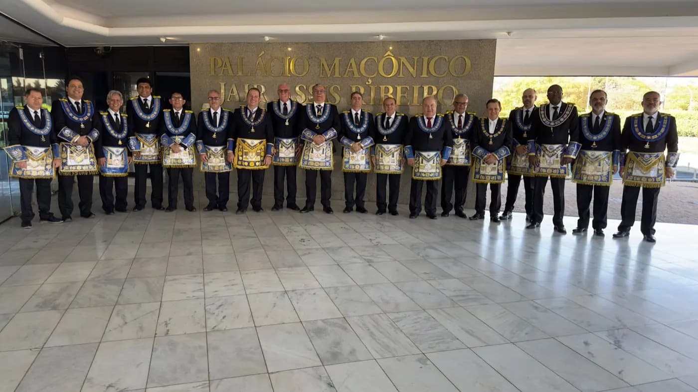 Registro fotográfico: PARTICIPAÇÃO DO GRÃO-MESTRE DO GOB/RN E COMITIVA NA SUPREMA CONGREGAÇÃO/2024 DO GOB E NA SESSÃO SOLENE DO CONGRESSO NACIONAL, EM HOMENAGEM AO DIA DO MAÇOM.