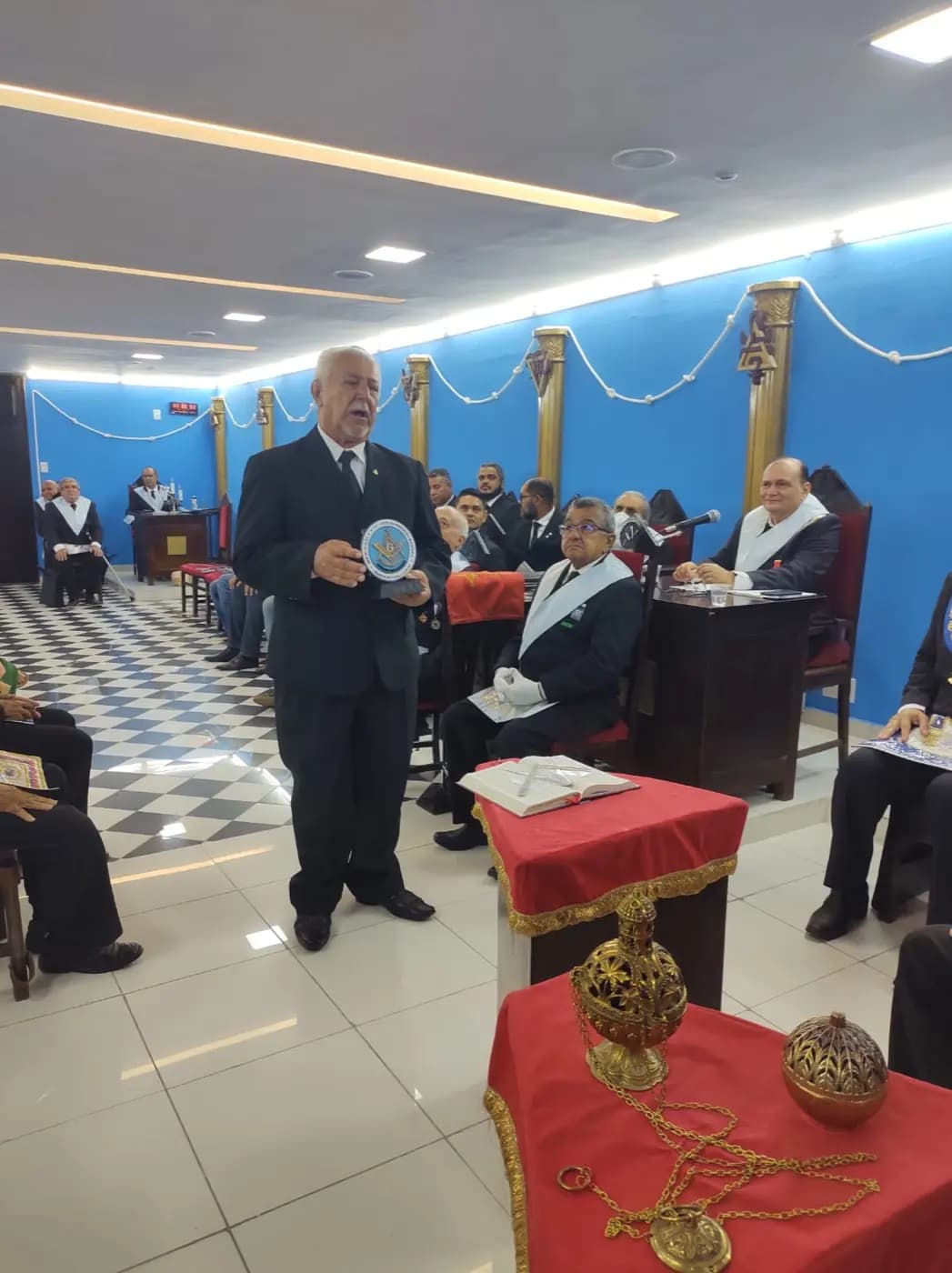 Registro fotográfico: SESSÃO MAGNA PÚBLICA ALUSIVA AO 118º ANO DE FUNDAÇÃO DA ARLS EVOLUÇÃO SEGUNDA Nº 852, ORIENTE DE NATAL/RN.