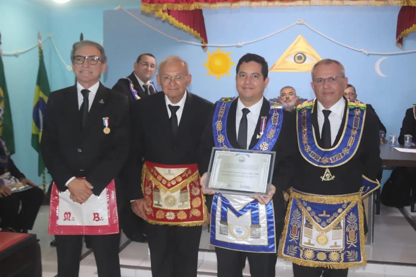 Registro fotográfico: SESSÃO MAGNA PÚBLICA EM CONJUNTO DAS TRÊS POTÊNCIAS MAÇÔNICAS REGULARES DO RIO GRANDE DO NORTE (GOB/RN, GLERN E GORN), ALUSIVA AO DIA DO MAÇOM/2024.