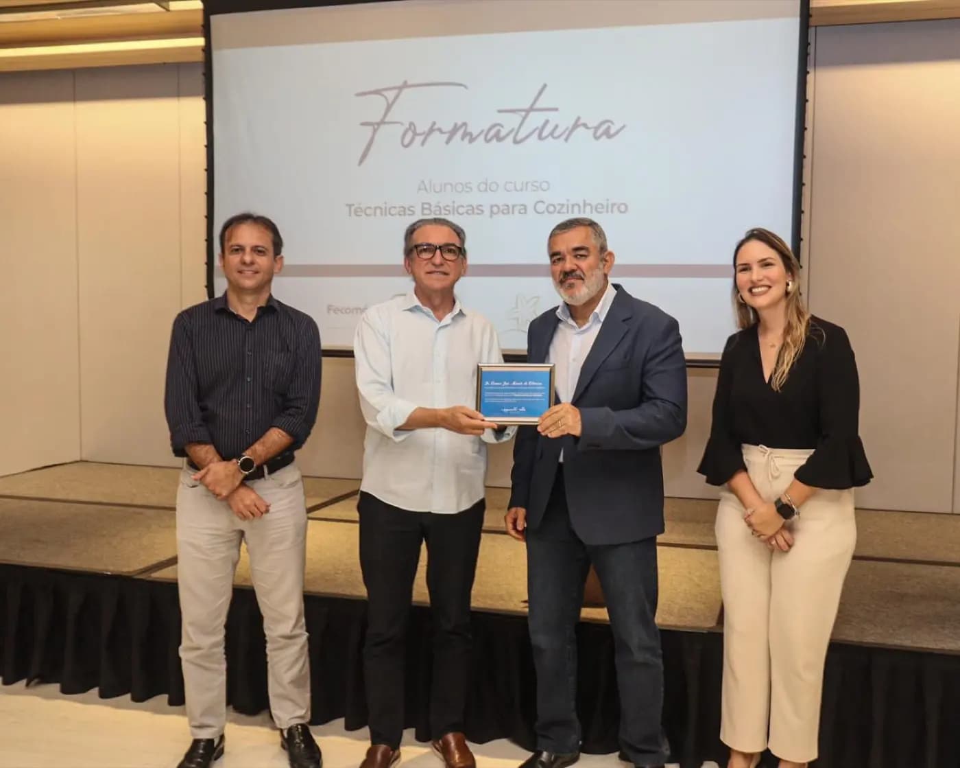 Registro fotográfico: GESTÃO PARTICIPATIVA – CURSO DE TÉCNICAS BÁSICAS EM COZINHA – PARCERIA ENTRE O SENAC E O GOB/RN.