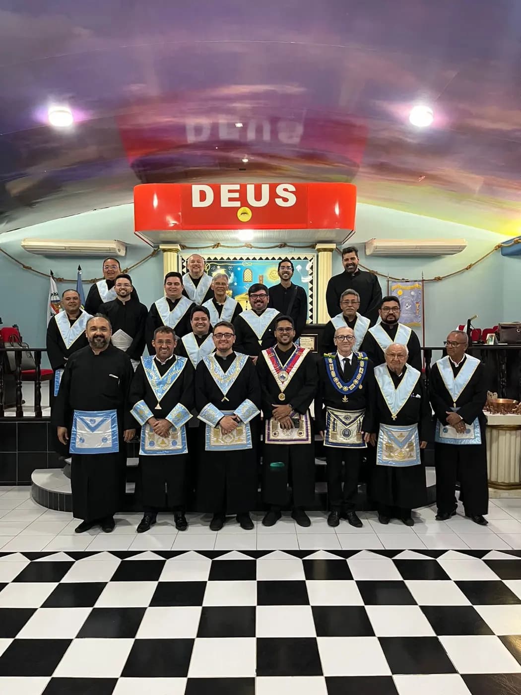 Registro fotográfico: SESSÃO ORDINÁRIA NO GRAU DE APRENDIZ MAÇOM, REALIZADA PELA LOJA MAÇÔNICA AMÂNCIO DANTAS Nº 3071, ORIENTE DE MOSSORÓ/RN.