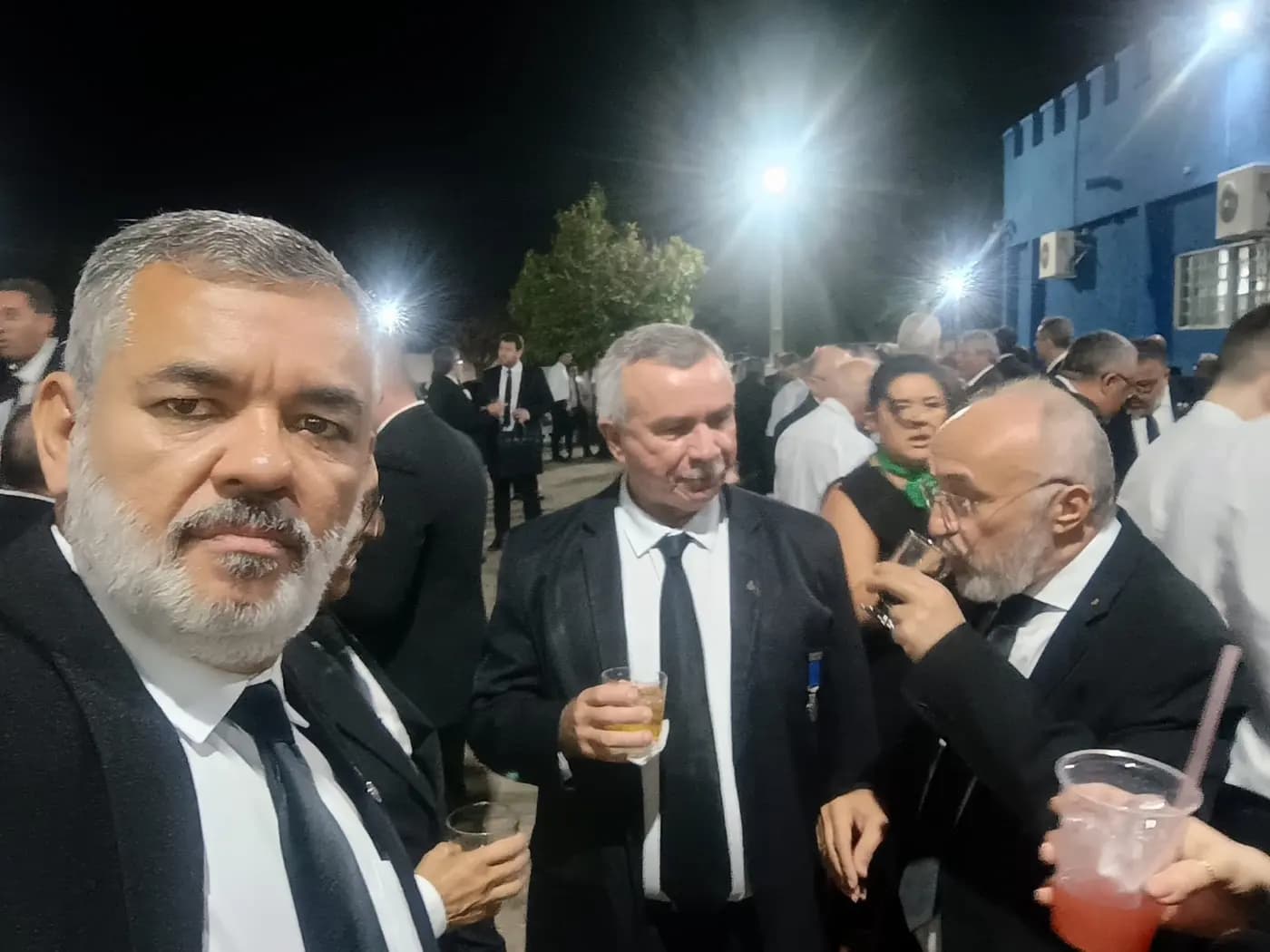 Registro fotográfico: PARTICIPAÇÃO DO GRÃO-MESTRE E DO GRÃO-MESTRE ADJUNTO DO GOB/RN NA 33ª SESSÃO MAGNA PÚBLICA PROMOVIDA PELA LOJA MAÇÔNICA JERÔNIMO ROSADO Nº 1994, ORIENTE DE MOSSORÓ/RN, ALUSIVA À 48ª NOITE DA CULTURA.