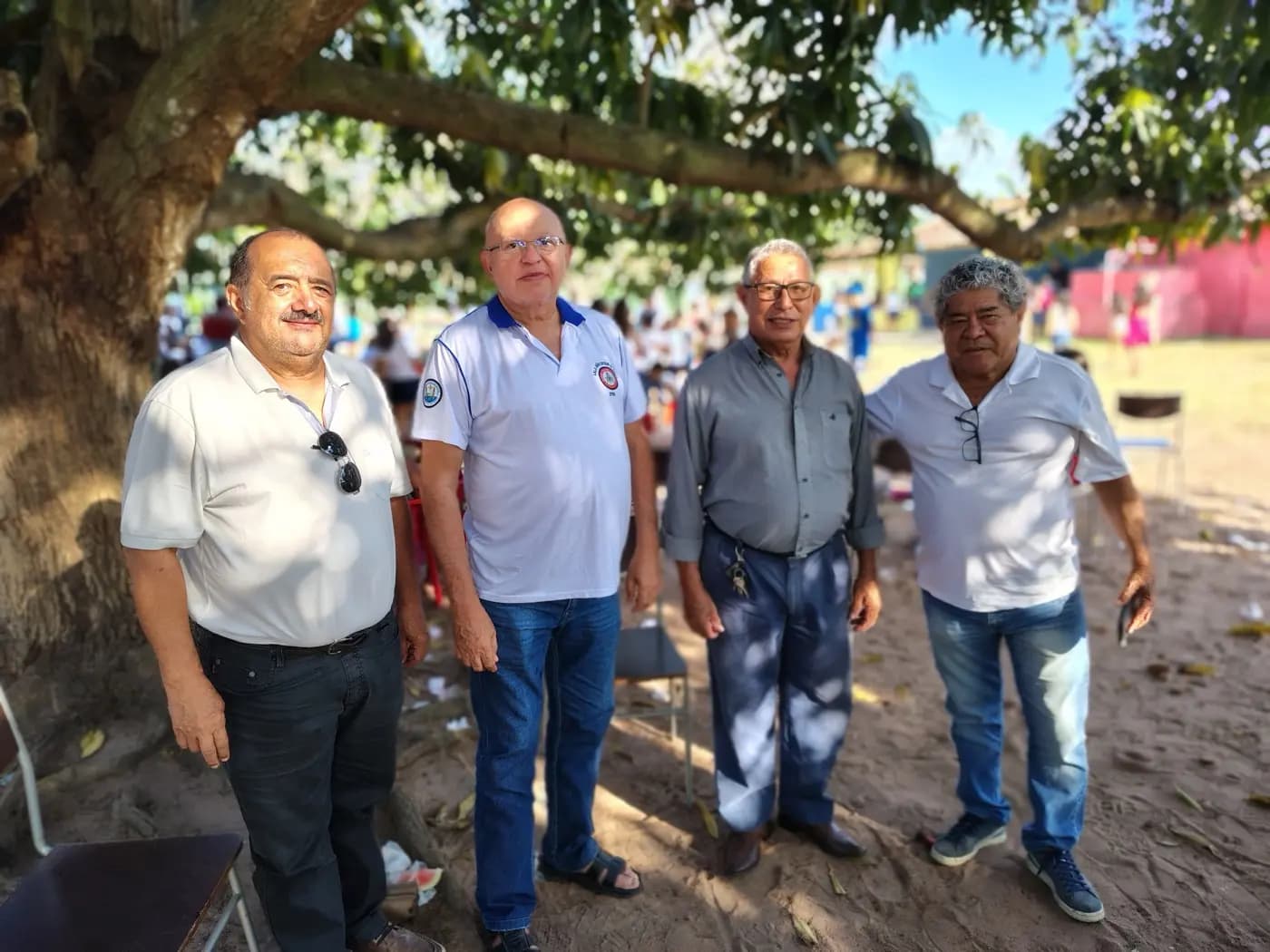 Registro fotográfico: ATO ALUSIVO AO DIA DAS CRIANÇAS, REALIZADO PELAS LOJAS MAÇÔNICAS JOÃO CECÍLIO DA COSTA Nº 2.116 E DR. PEDRO GERMANO COSTA Nº 2.349, ORIENTE DE NATAL/RN, ATRAVÉS DAS FRATERNIDADES FEMININAS OBREIRAS DE LUZ E ESTRELA POTIGUAR, A ELAS VINCULADAS.