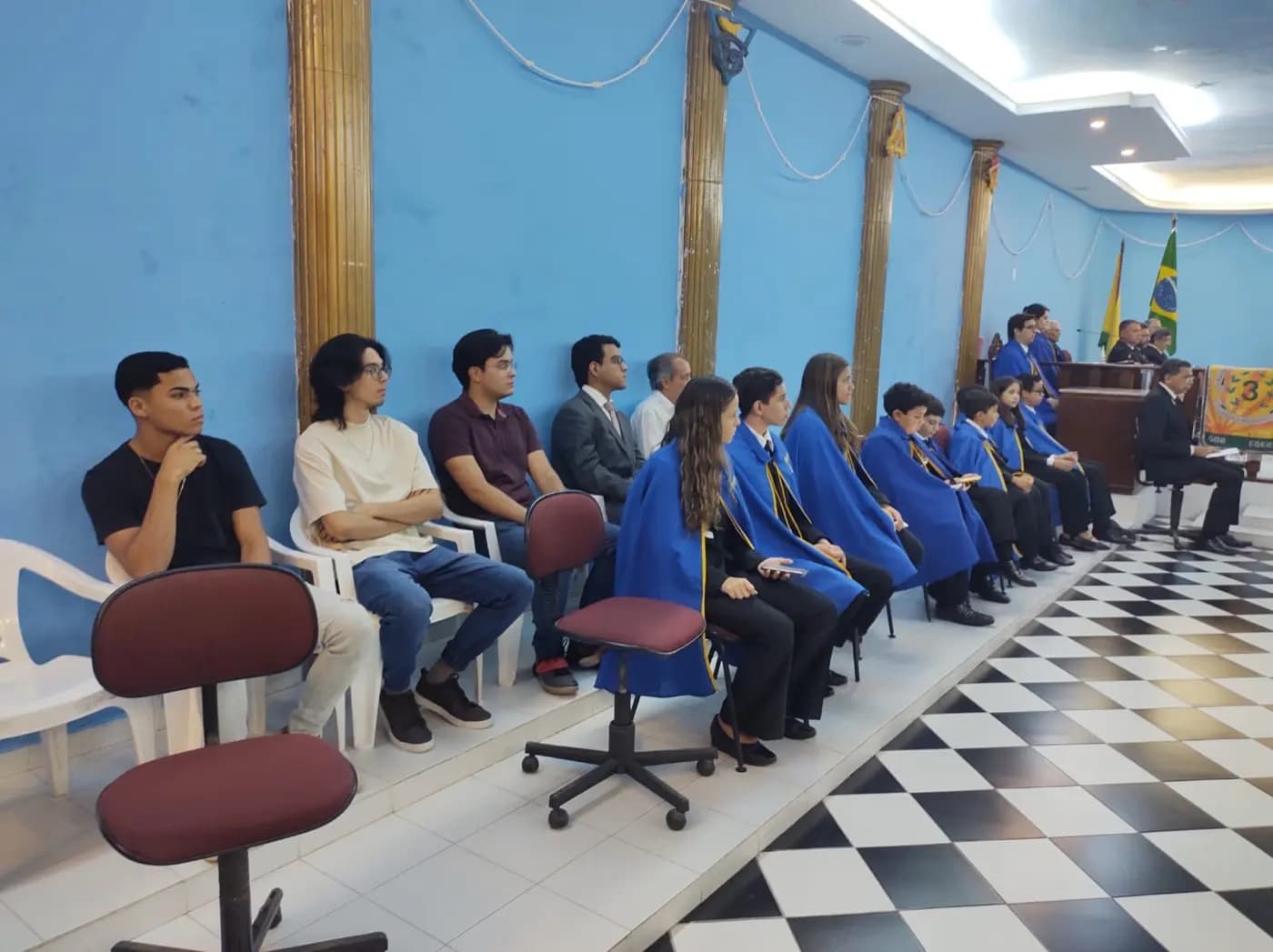 Registro fotográfico: SESSÃO DE POSSE DA NOVA DIRETORIA DO NÚCLEO ALFA UNIÃO NATALENSE N°42, DA AÇÃO PARAMAÇÔNICA JUVENIL DO GRANDE ORIENTE DO BRASIL.