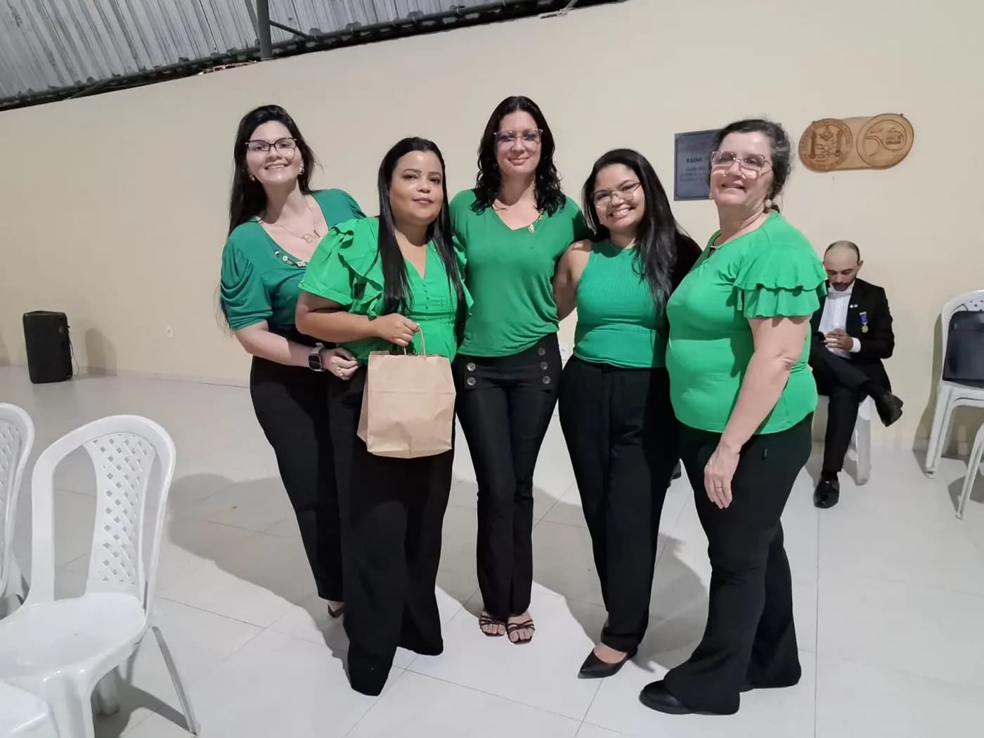 Registro fotográfico: PARTICIPAÇÃO DO GRÃO-MESTRE E DO GRÃO-MESTRE ADJUNTO DO GOB/RN NA SESSÃO MAGNA DE INICIAÇÃO REALIZADA PELA LOJA MAÇÔNICA LUIZ GONZAGA DO NASCIMENTO N° 4.567, ORIENTE DE SANTA MARIA/RN.
