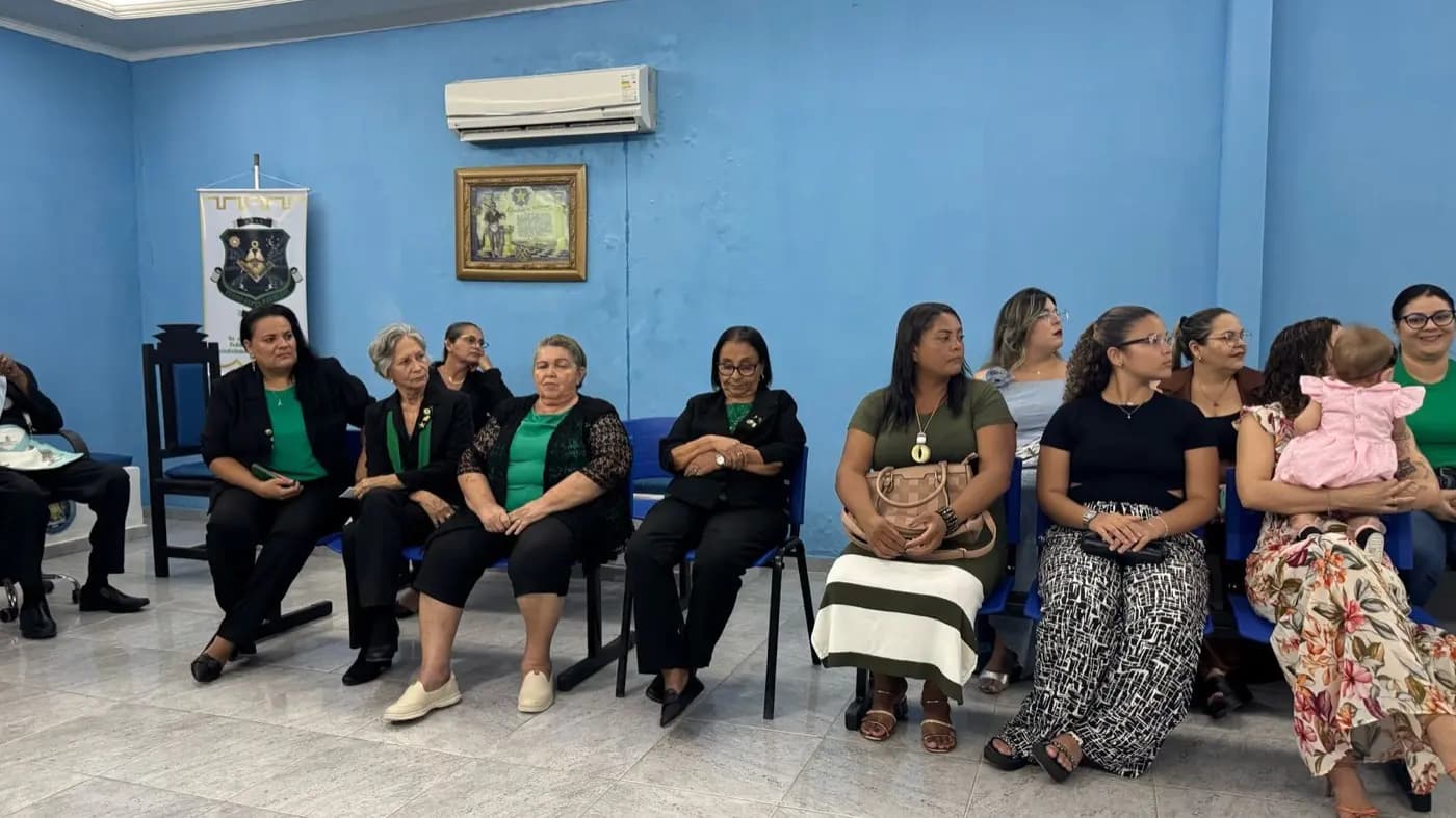 Registro fotográfico: SESSÃO MAGNA PÚBLICA ALUSIVA AO 32º ANO DE FUNDAÇÃO DA LOJA MAÇÔNICA PEDRO ALVES PINHEIRO Nº 3.018, ORIENTE DE EXTREMOZ/RN.