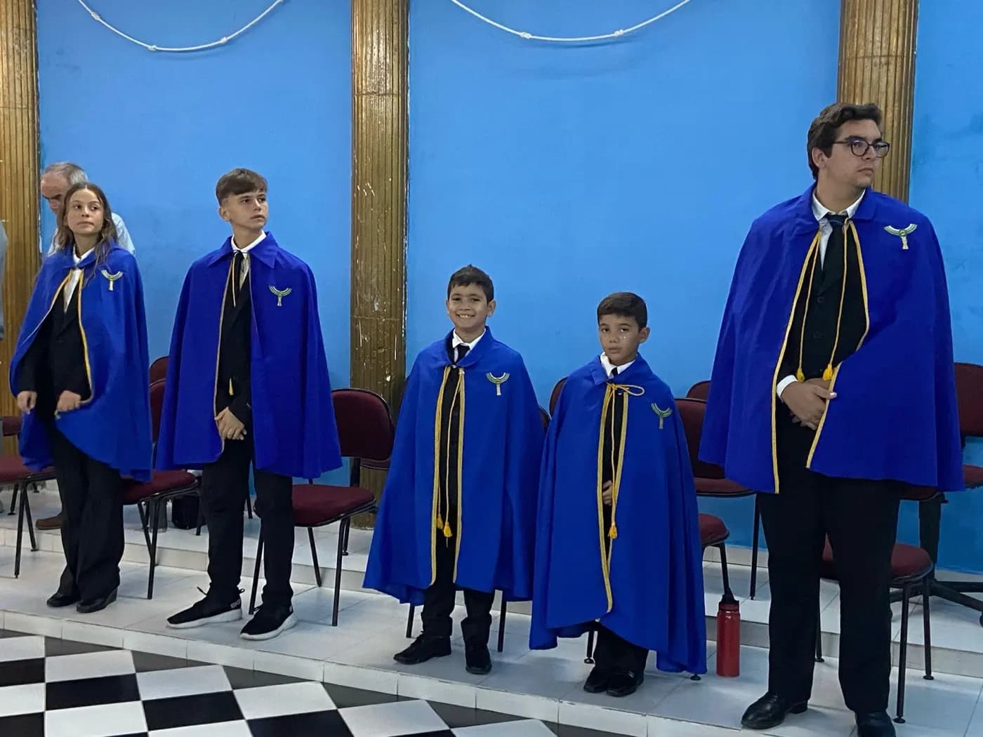 Registro fotográfico: SESSÃO DE HORA CÍVICA REALIZADA PELO NÚCLEO ALFA UNIÃO NATALENSE N°42, DA AÇÃO PARAMAÇÔNICA JUVENIL, DO GRANDE ORIENTE DO BRASIL – APJ.