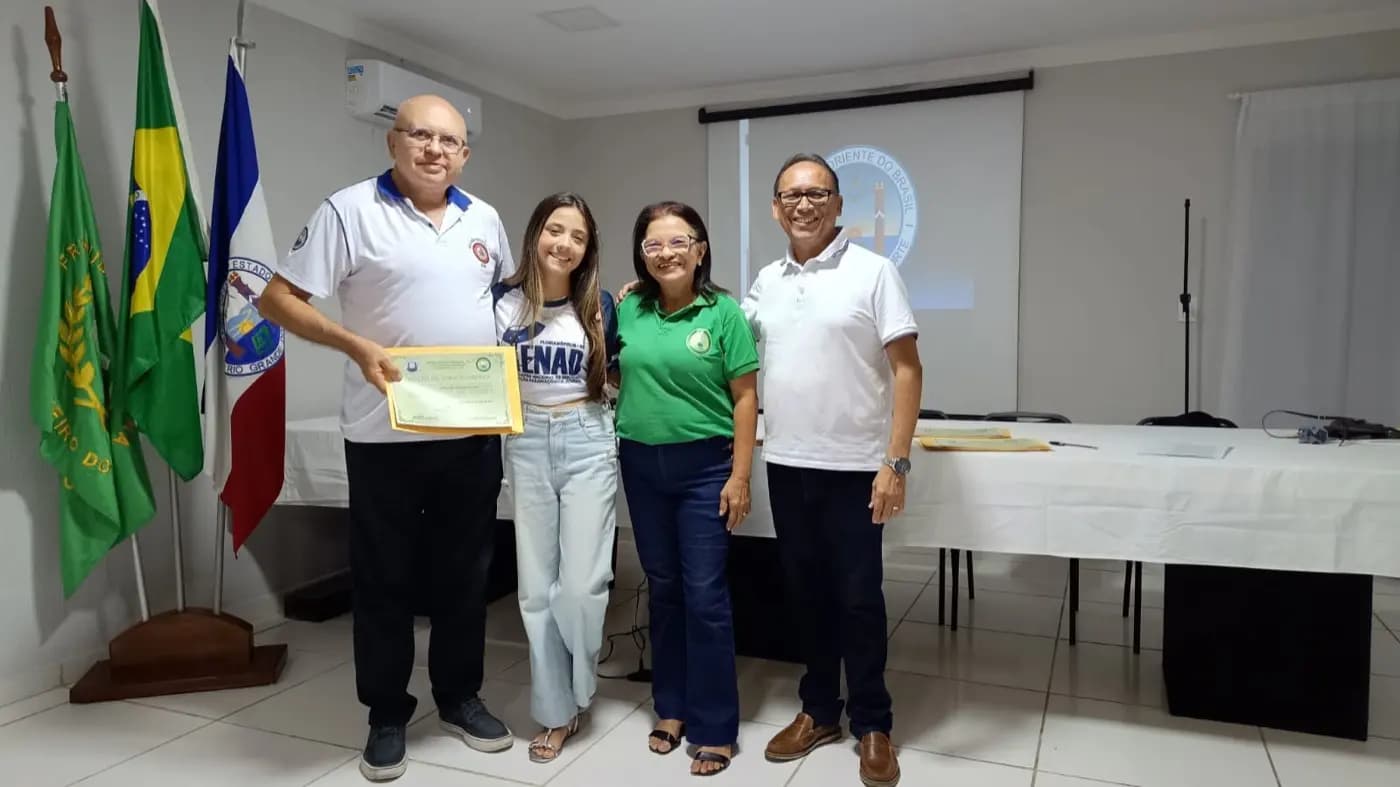 Registro fotográfico: ATO DE AGRADECIMENTO AOS PROFISSIONAIS VOLUNTÁRIOS QUE PARTICIPARAM DA AÇÃO FILANTRÓPICA ESTADUAL, COORDENADA PELO GOB-RN, REALIZADA NO DIA 26/04/2025 – CAMPANHA SAÚDE FÍSICA E MENTAL, AUTOCUIDADOS E BEM-ESTAR.