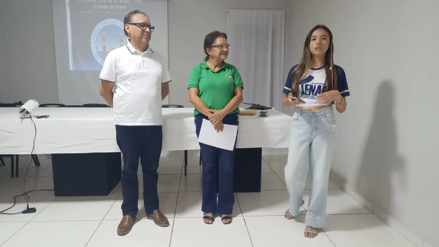Registro fotográfico: ATO DE AGRADECIMENTO AOS PROFISSIONAIS VOLUNTÁRIOS QUE PARTICIPARAM DA AÇÃO FILANTRÓPICA ESTADUAL, COORDENADA PELO GOB-RN, REALIZADA NO DIA 26/04/2025 – CAMPANHA SAÚDE FÍSICA E MENTAL, AUTOCUIDADOS E BEM-ESTAR.