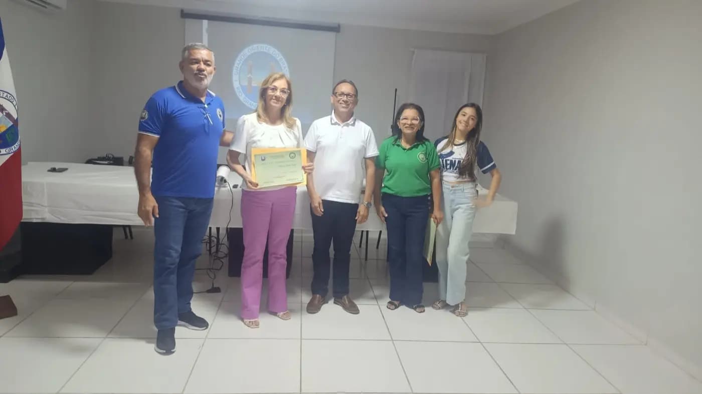 Registro fotográfico: ATO DE AGRADECIMENTO AOS PROFISSIONAIS VOLUNTÁRIOS QUE PARTICIPARAM DA AÇÃO FILANTRÓPICA ESTADUAL, COORDENADA PELO GOB-RN, REALIZADA NO DIA 26/04/2025 – CAMPANHA SAÚDE FÍSICA E MENTAL, AUTOCUIDADOS E BEM-ESTAR.