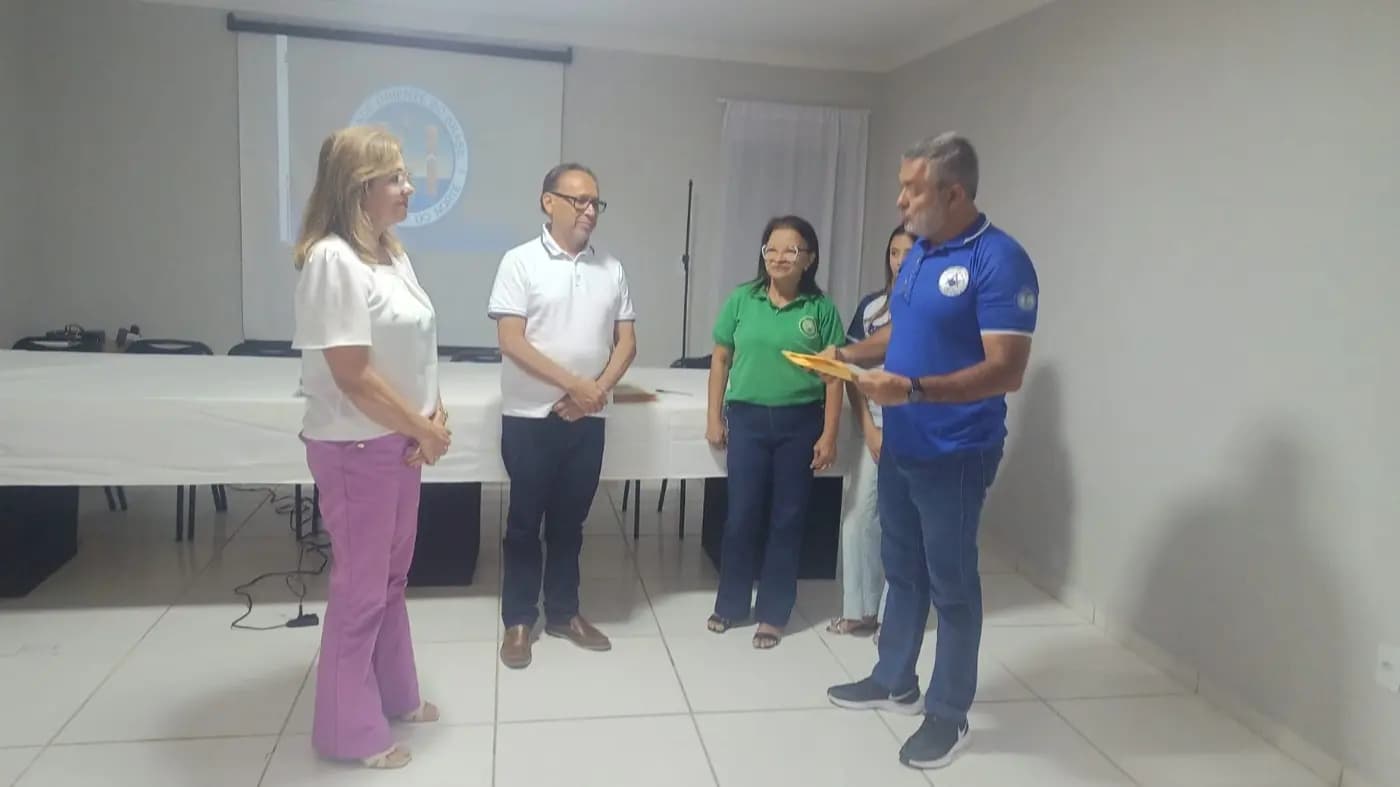 Registro fotográfico: ATO DE AGRADECIMENTO AOS PROFISSIONAIS VOLUNTÁRIOS QUE PARTICIPARAM DA AÇÃO FILANTRÓPICA ESTADUAL, COORDENADA PELO GOB-RN, REALIZADA NO DIA 26/04/2025 – CAMPANHA SAÚDE FÍSICA E MENTAL, AUTOCUIDADOS E BEM-ESTAR.