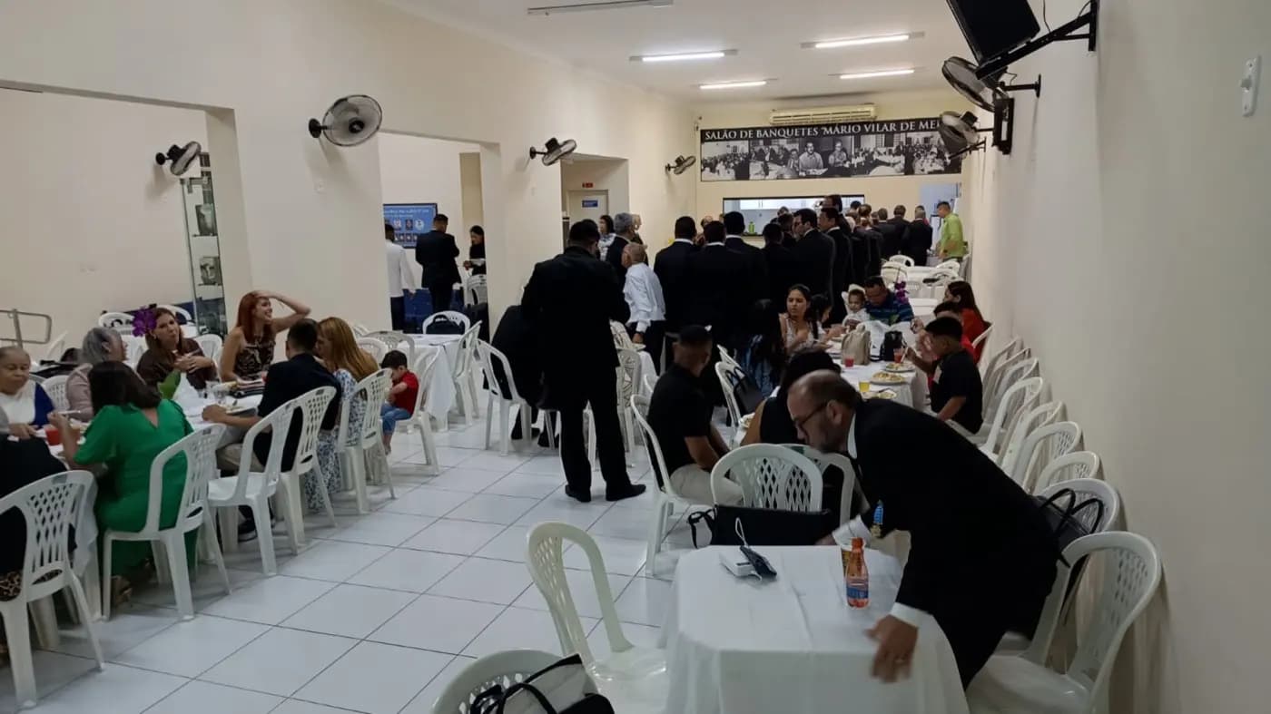 Registro fotográfico: PARTICIPAÇÃO DO GRÃO-MESTRE DO GOB/RN NA SESSÃO MAGNA DE INICIAÇÃO REALIZADA PELA LOJA MAÇÔNICA JOÃO CECÍLIO DA COSTA N° 2.116, ORIENTE DE NATAL/RN.