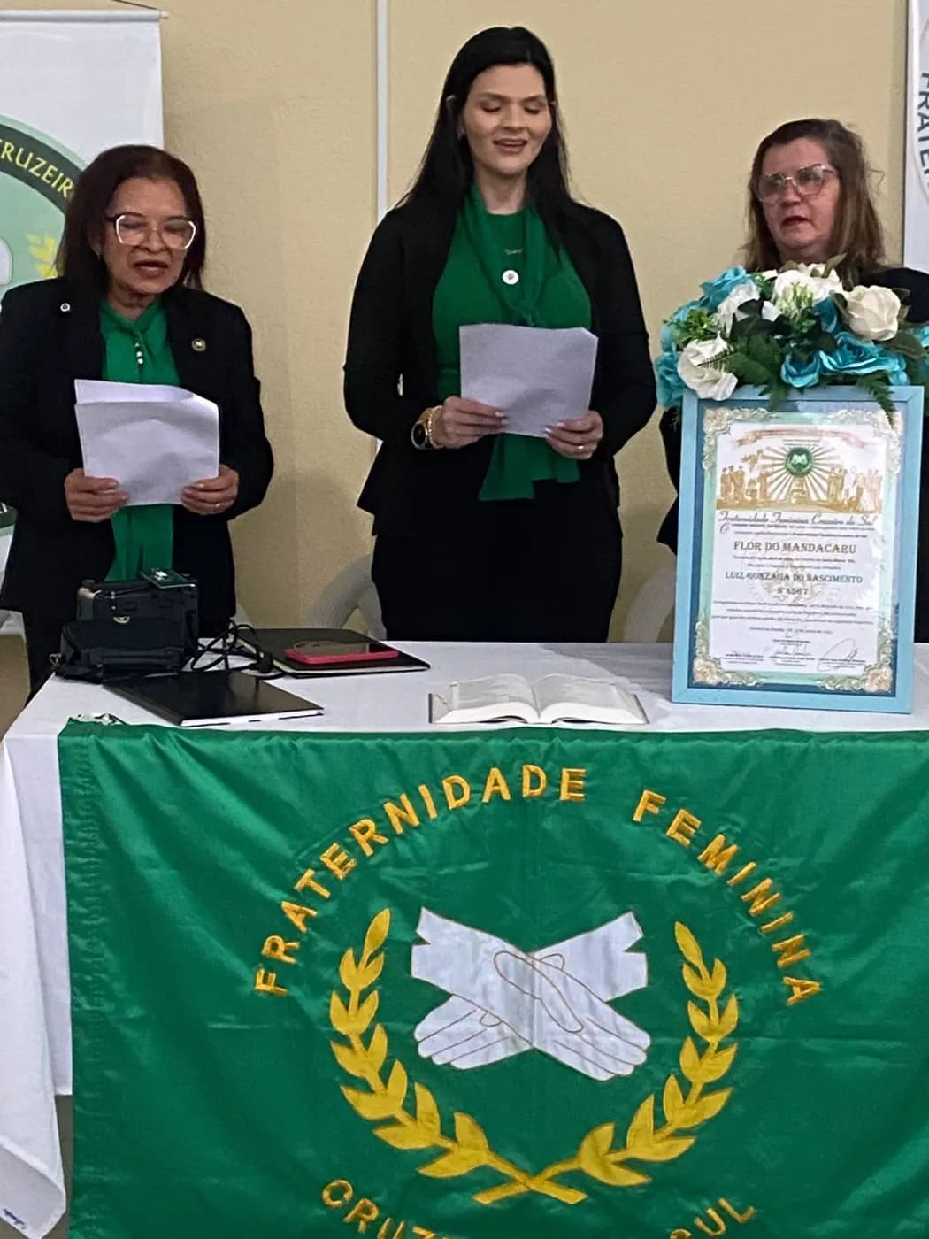 Registro fotográfico: SESSÃO MAGNA DE INSTALAÇÃO E POSSE DE VENERÁVEL MESTRE E POSSE DA NOVA DIRETORIA DA LOJA MAÇÔNICA LUIZ GONZAGA DO NASCIMENTO Nº 4.567, ORIENTE DE PARNAMIRIML-RN, ELEITOS PARA O BIÊNIO 2025/2027.