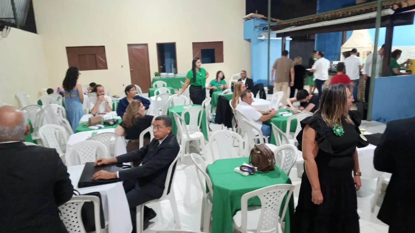 Registro fotográfico: SESSÃO MAGNA DE INSTALAÇÃO E POSSE DE VENERÁVEL MESTRE E POSSE DA NOVA DIRETORIA DA LOJA MAÇÔNICA LUIZ GONZAGA DO NASCIMENTO Nº 4.567, ORIENTE DE PARNAMIRIML-RN, ELEITOS PARA O BIÊNIO 2025/2027.