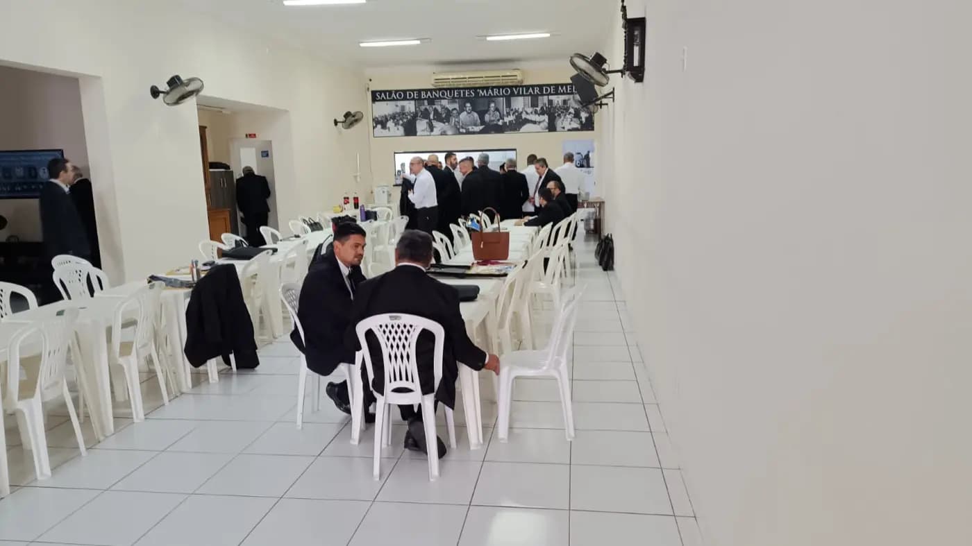 Registro fotográfico: PARTICIPAÇÃO DO GRÃO-MESTRE DO GOB-RN NA SESSÃO MAGNA DE INICIAÇÃO REALIZADA PELA LOJA MAÇÔNICA UNIVERSITÁRIA MÁRIO VILAR DE MELO N° 4.085, ORIENTE DE NATAL/RN.
